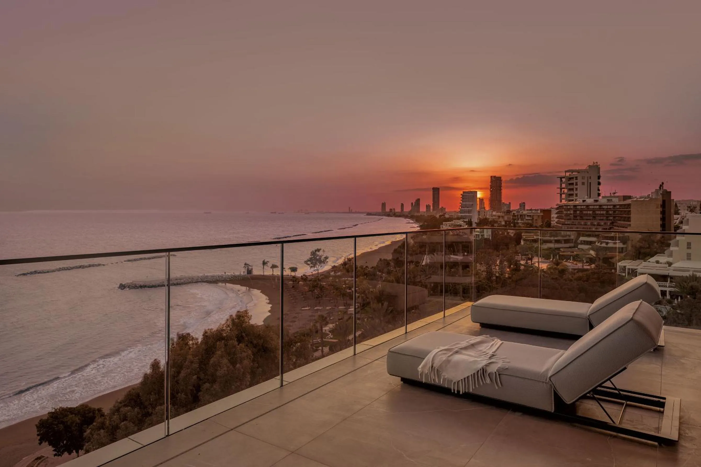 Balcony/Terrace in Amathus Residences