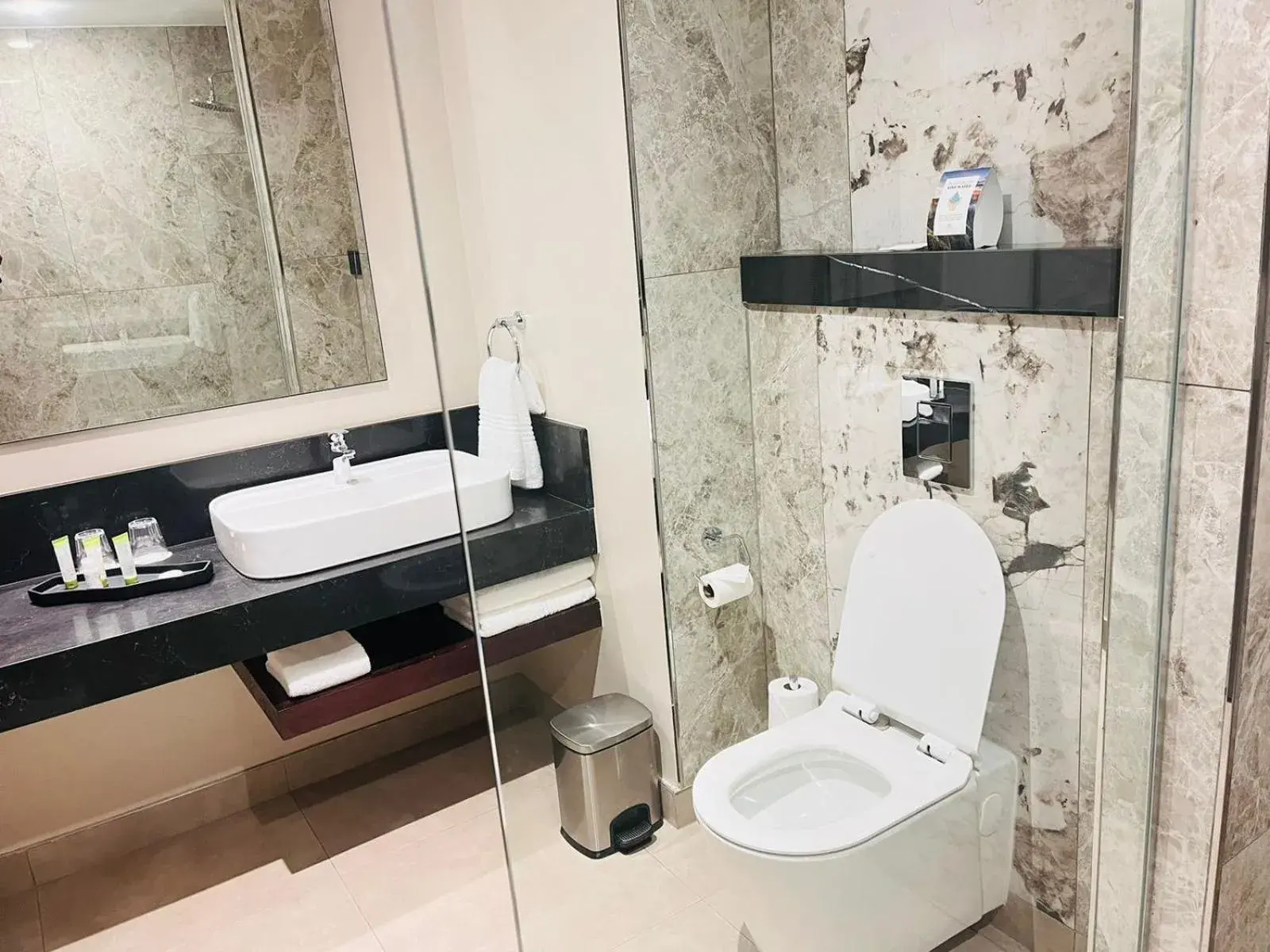 Standard Twin Room in Premier Hotel Thohoyandou Standard Twin Room in Premier Hotel Thohoyandou