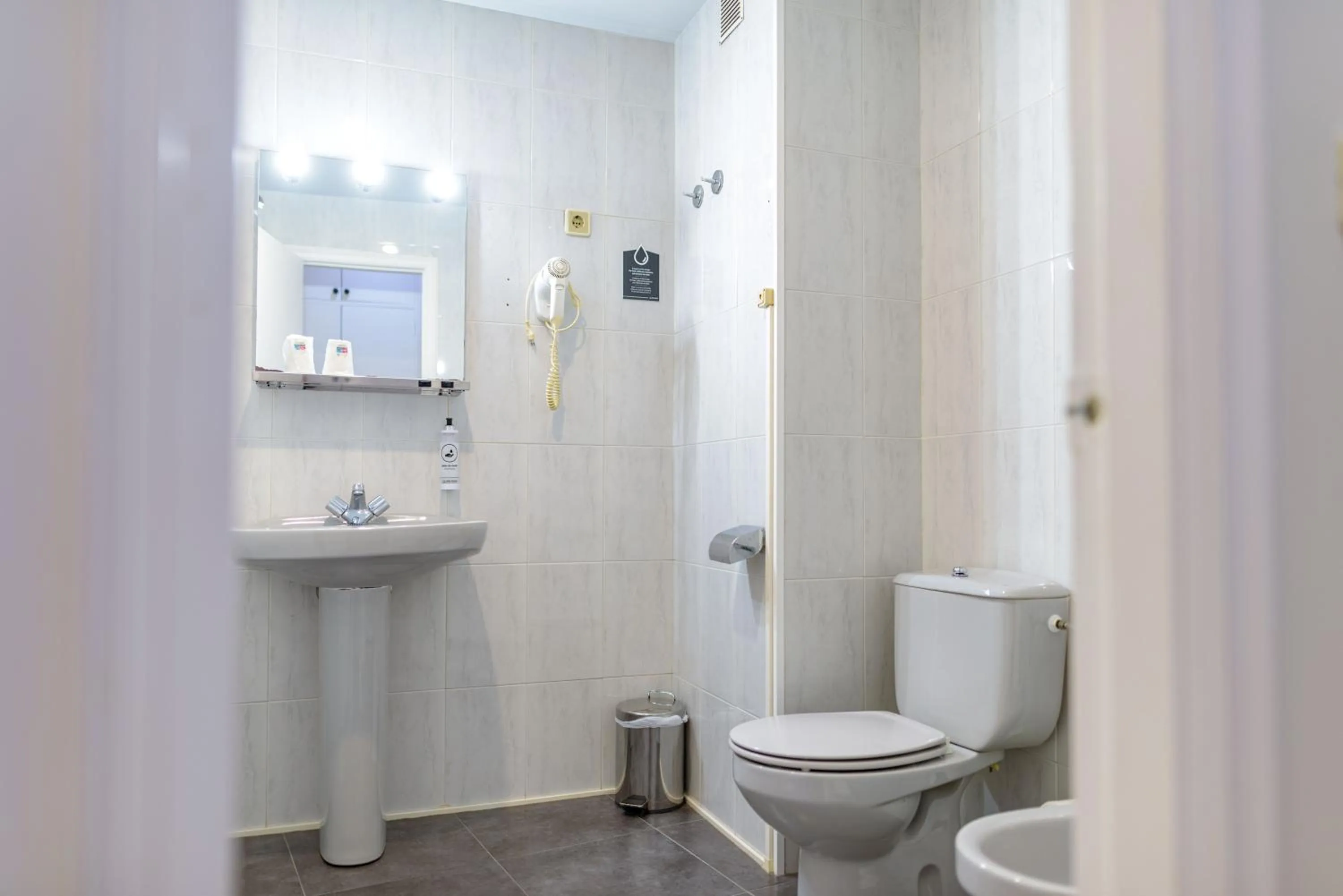 Bathroom in Hotel Alda Ribeira