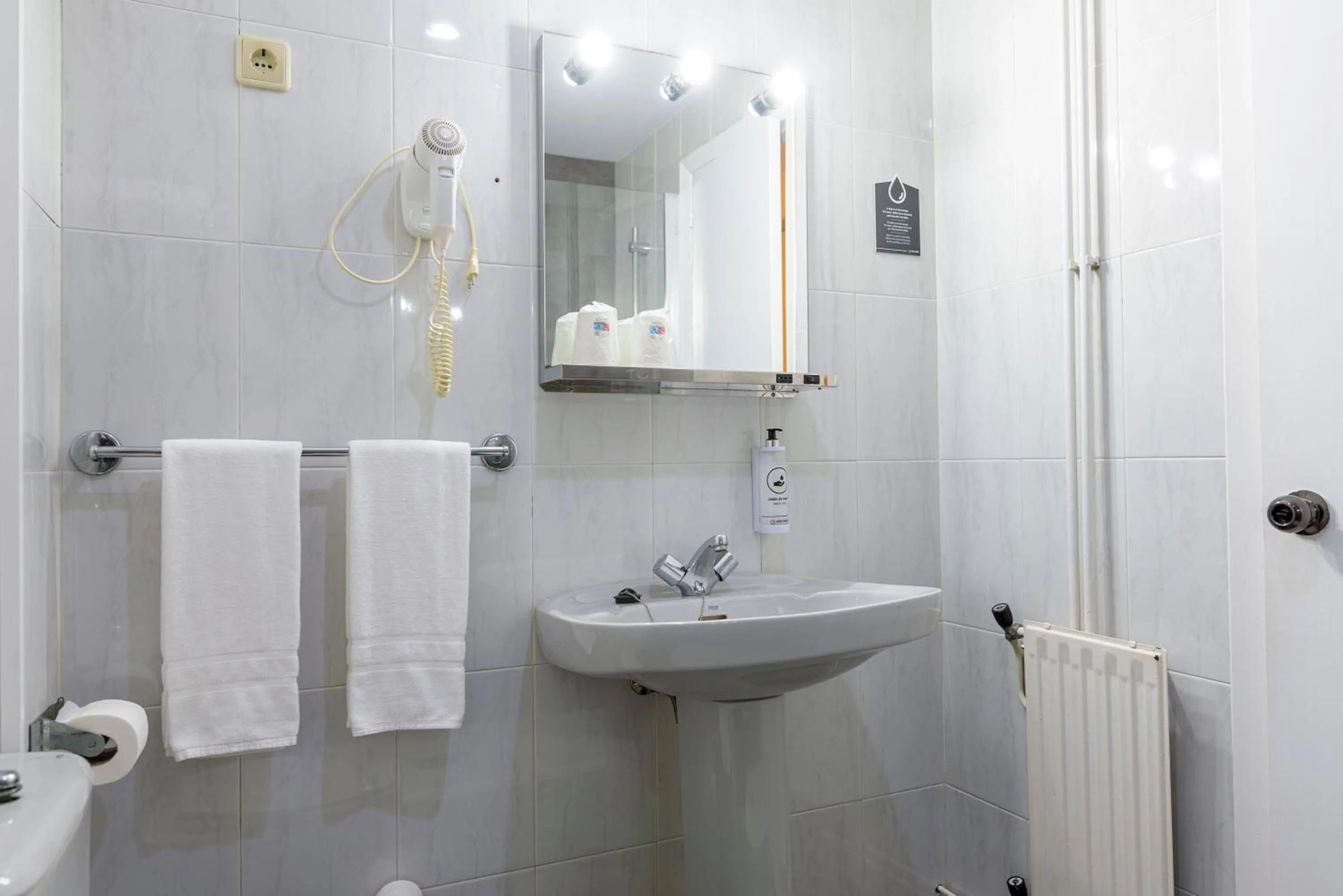 Bathroom in Hotel Alda Ribeira