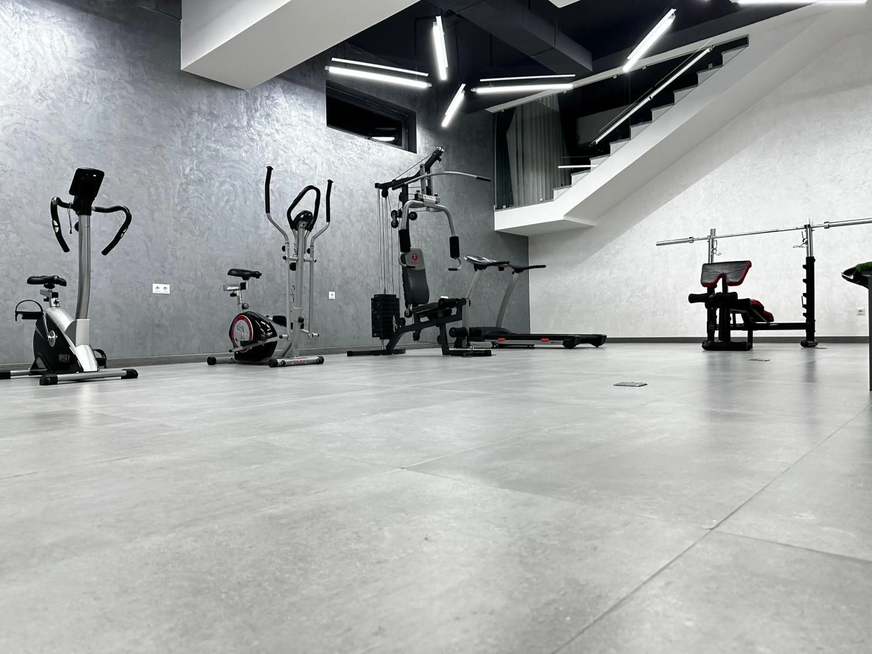 Fitness centre/facilities in Harris Hotel Spa&Fitness