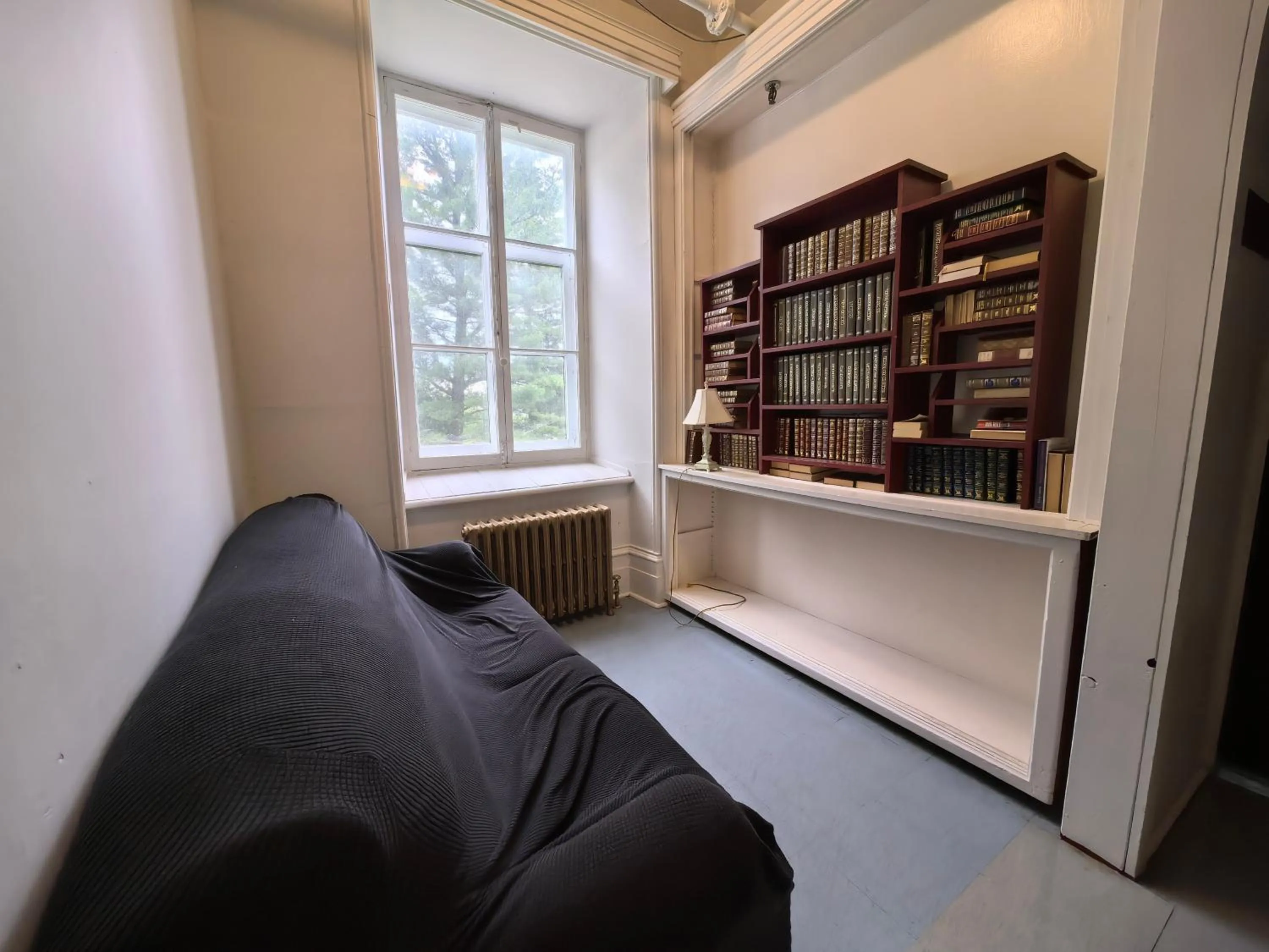 Seating area in Auberge du Couvent