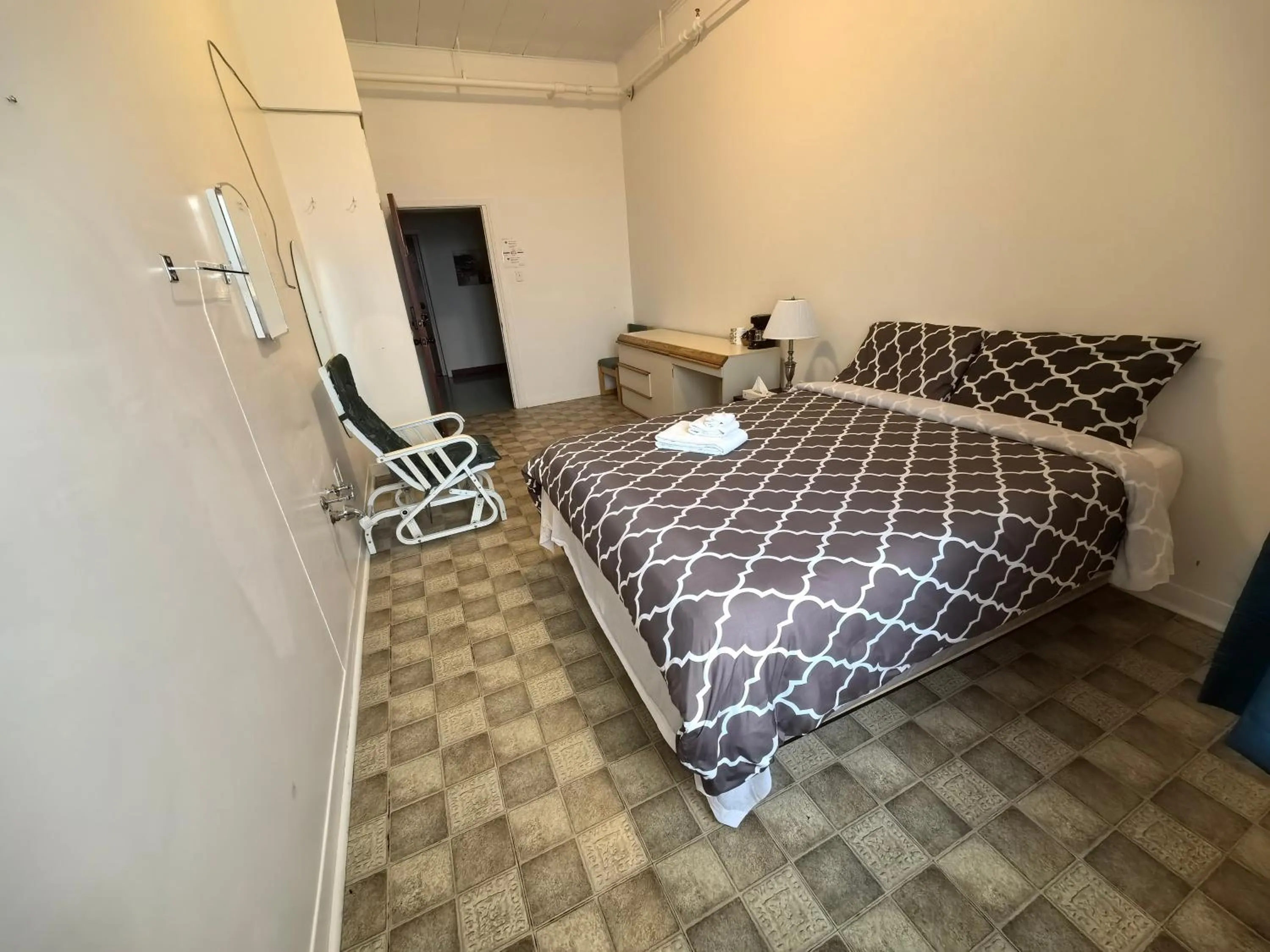 Bedroom in Auberge du Couvent