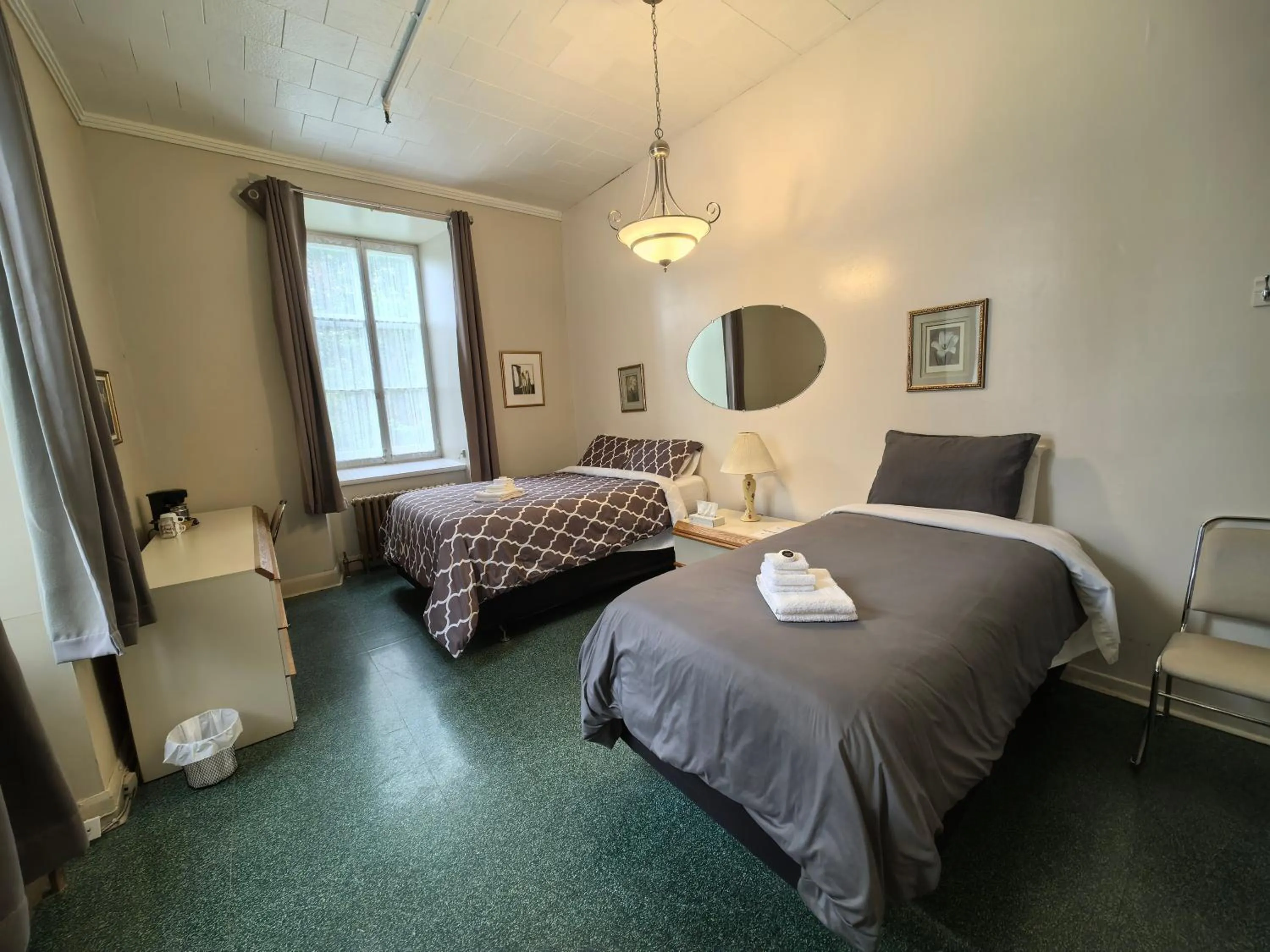 Photo of the whole room in Auberge du Couvent