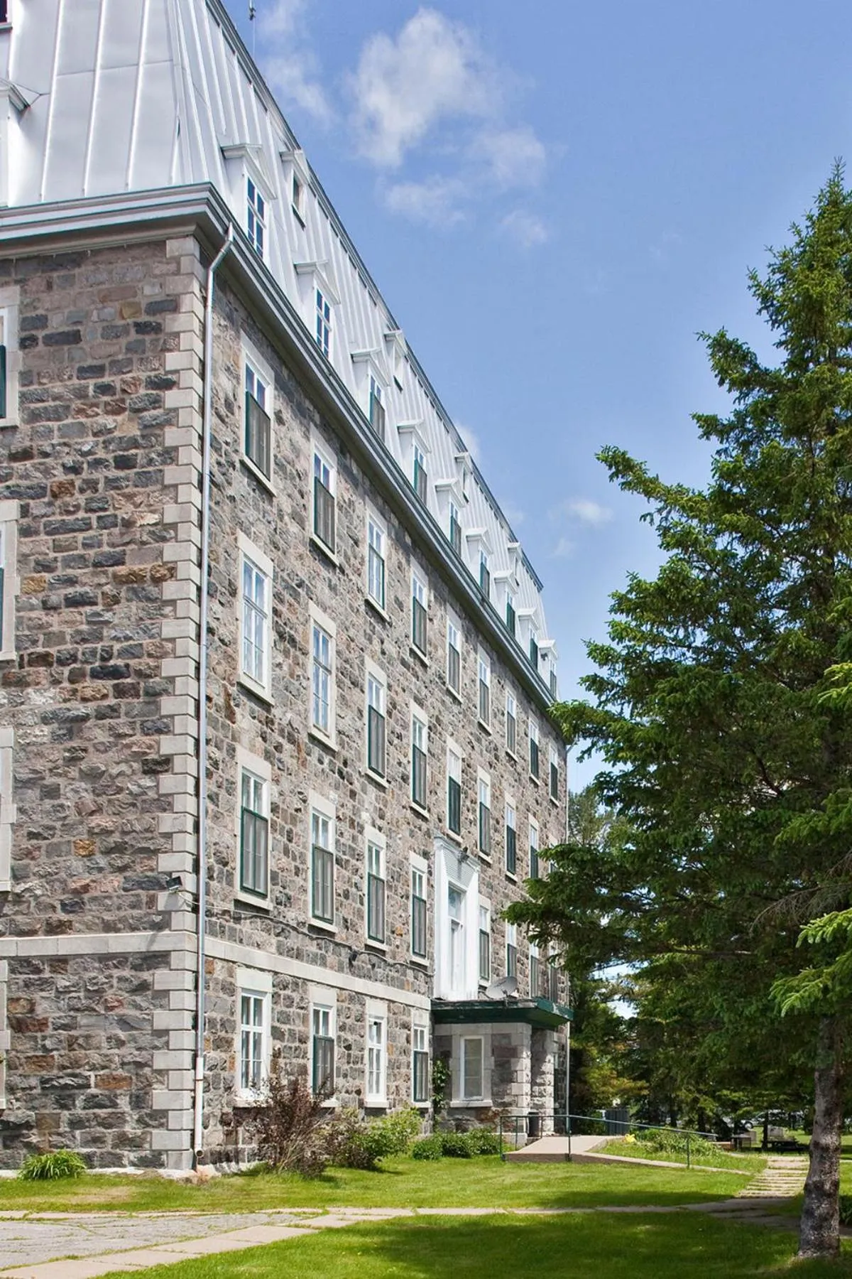 Property building in Auberge du Couvent