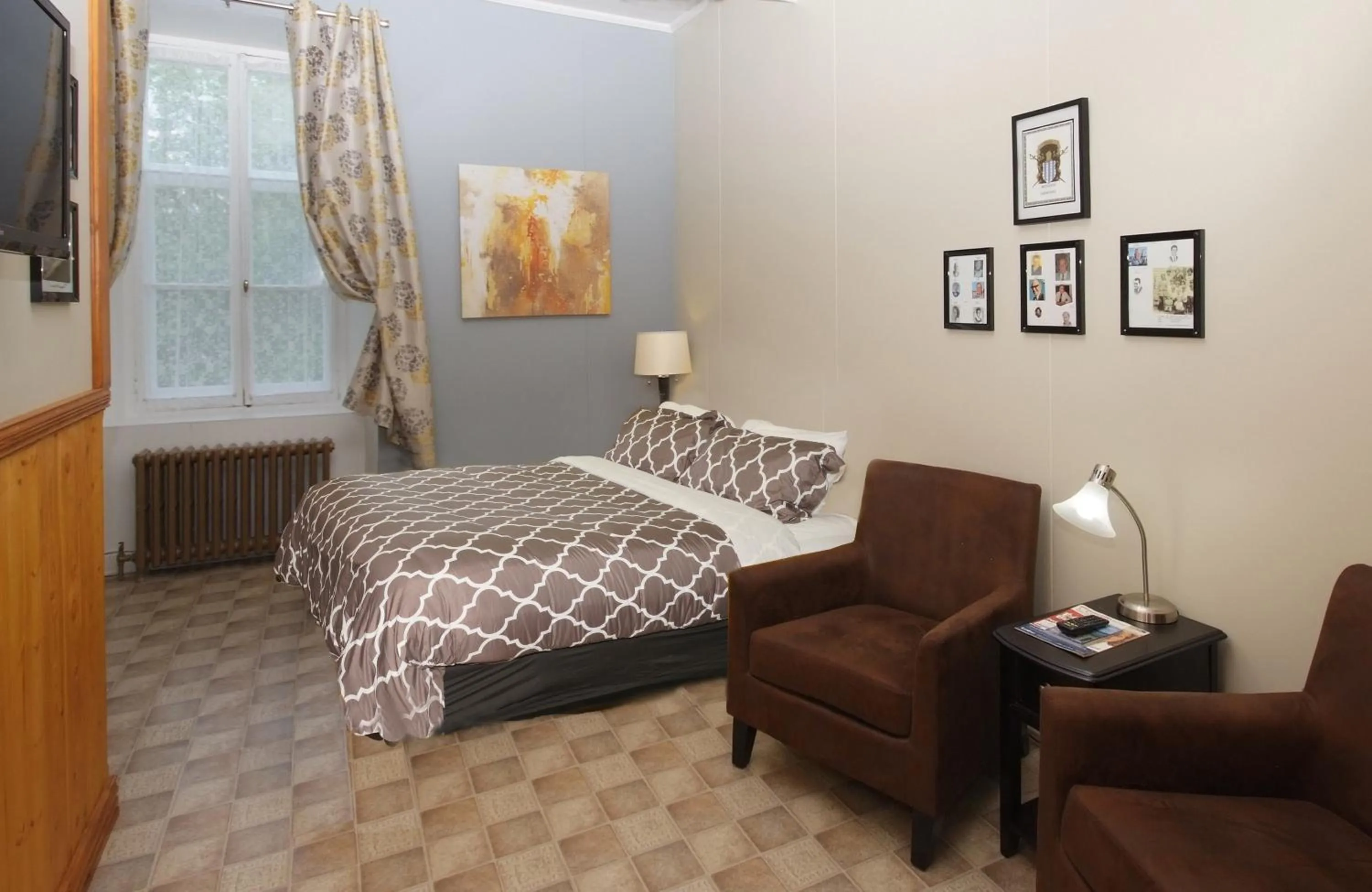 Bedroom in Auberge du Couvent