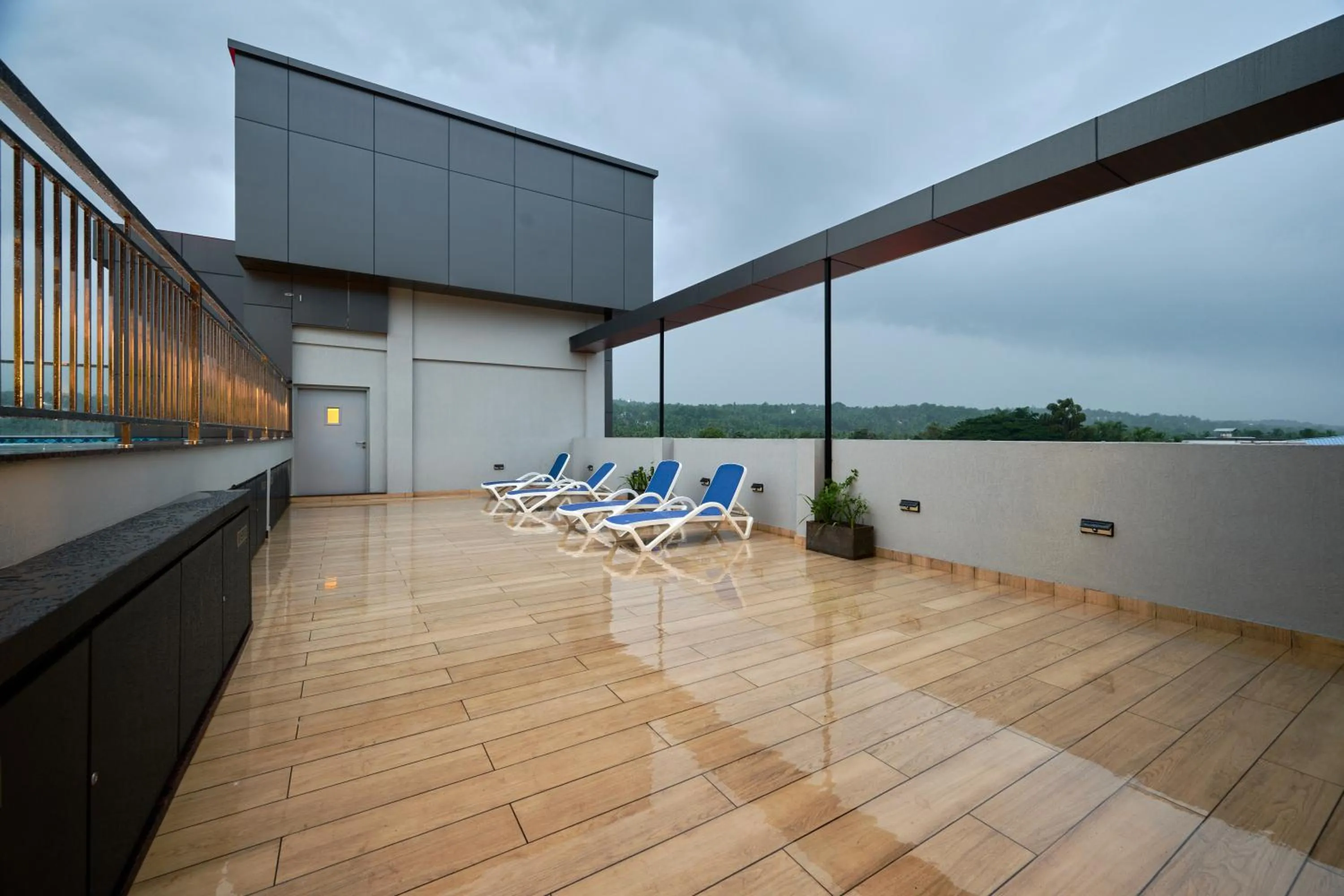 sunbed in Kowju Airport Hotel Calicut