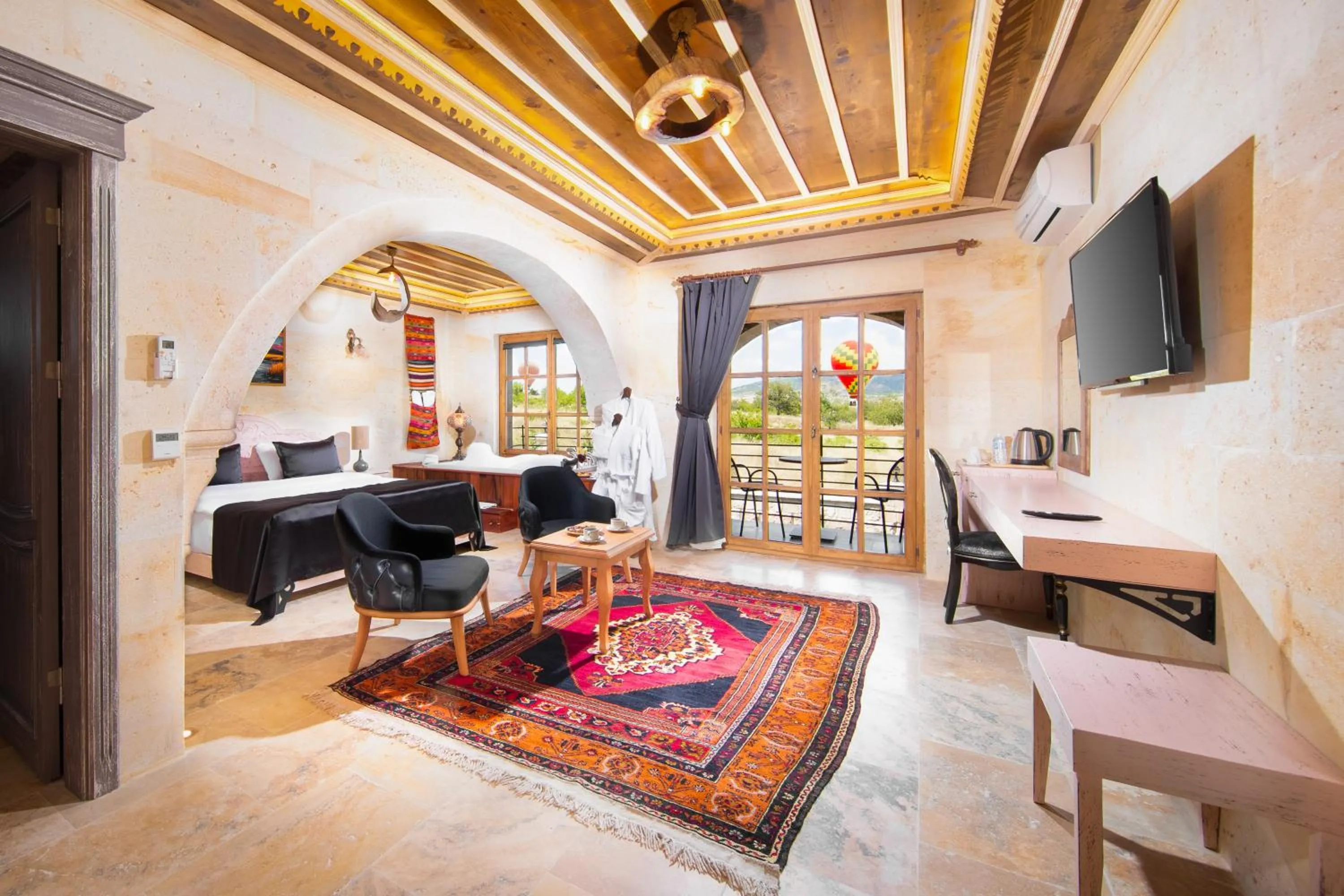 Communal lounge/ TV room in Moonstone in Cappadocia