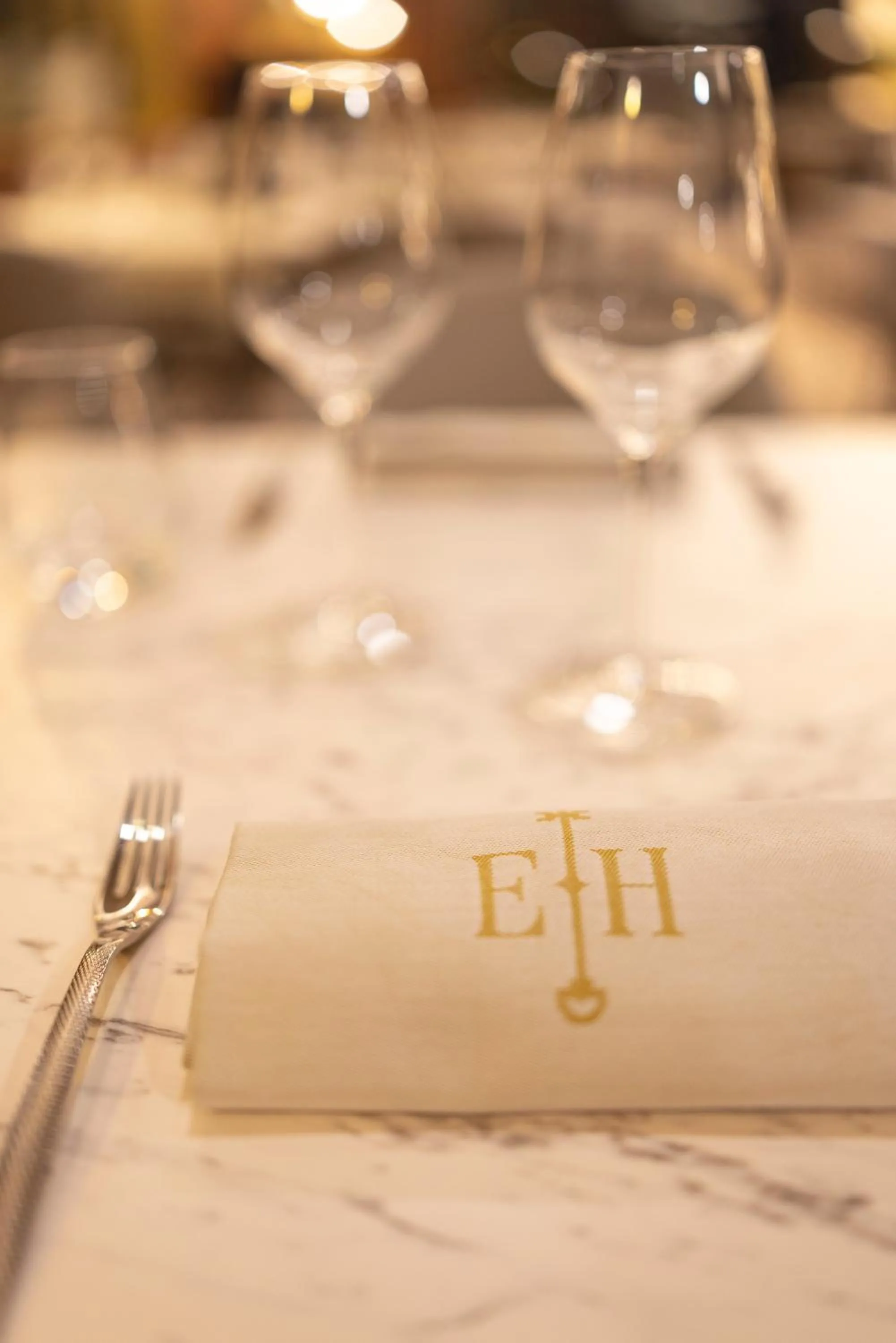 Restaurant/places to eat in Epona Hôtel Sens