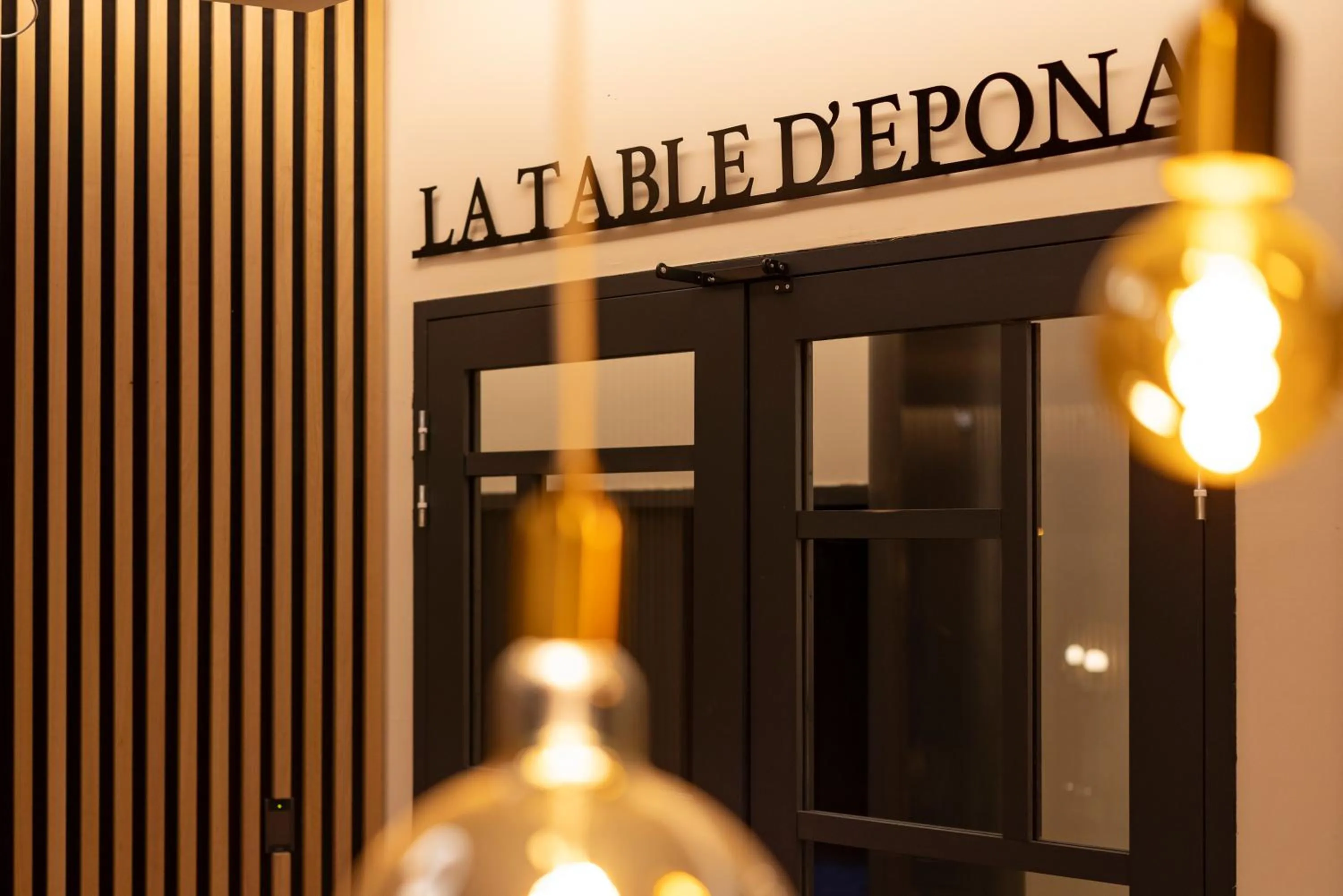 Restaurant/places to eat in Epona Hôtel Sens