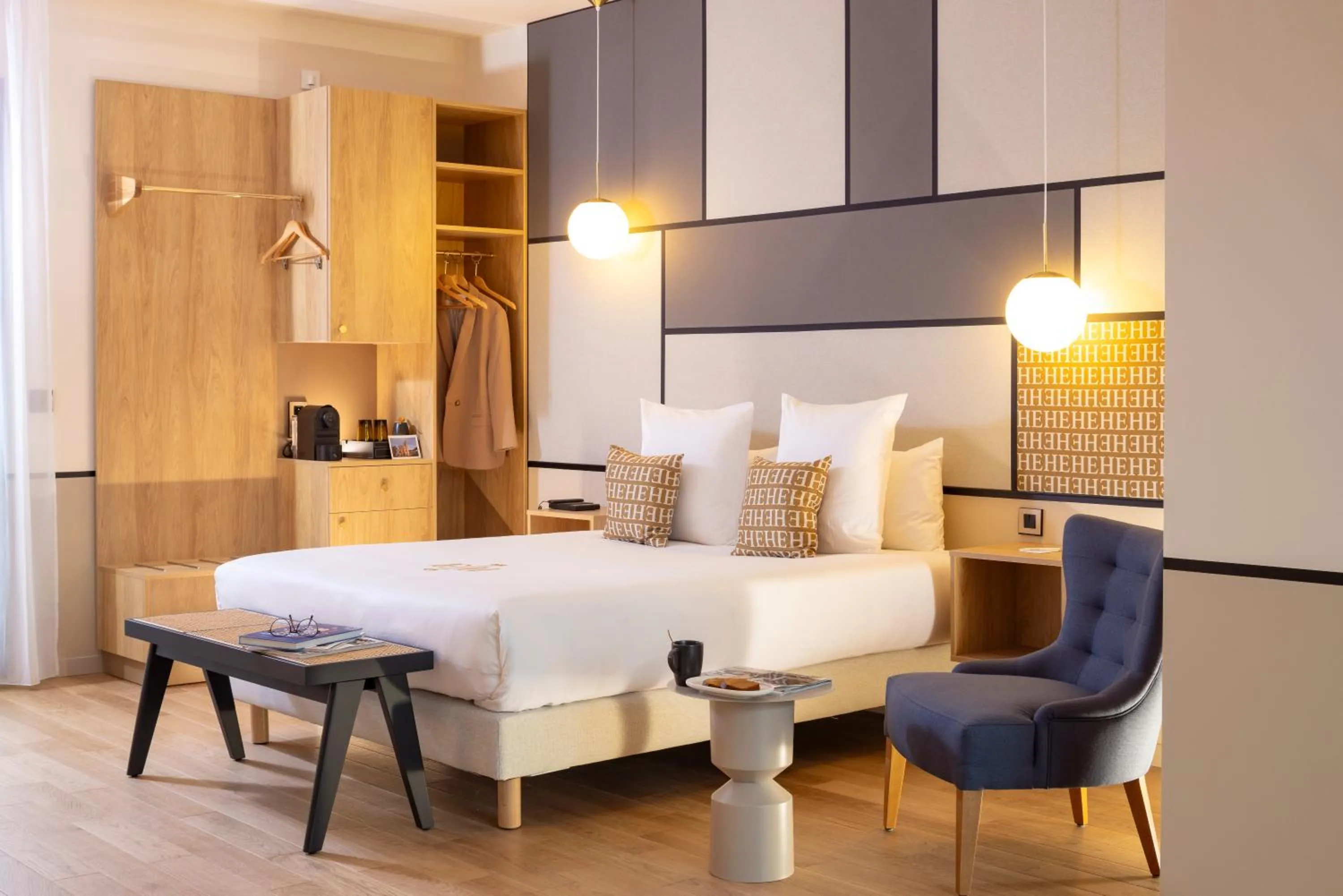 Bedroom, Bed in Epona Hôtel Sens