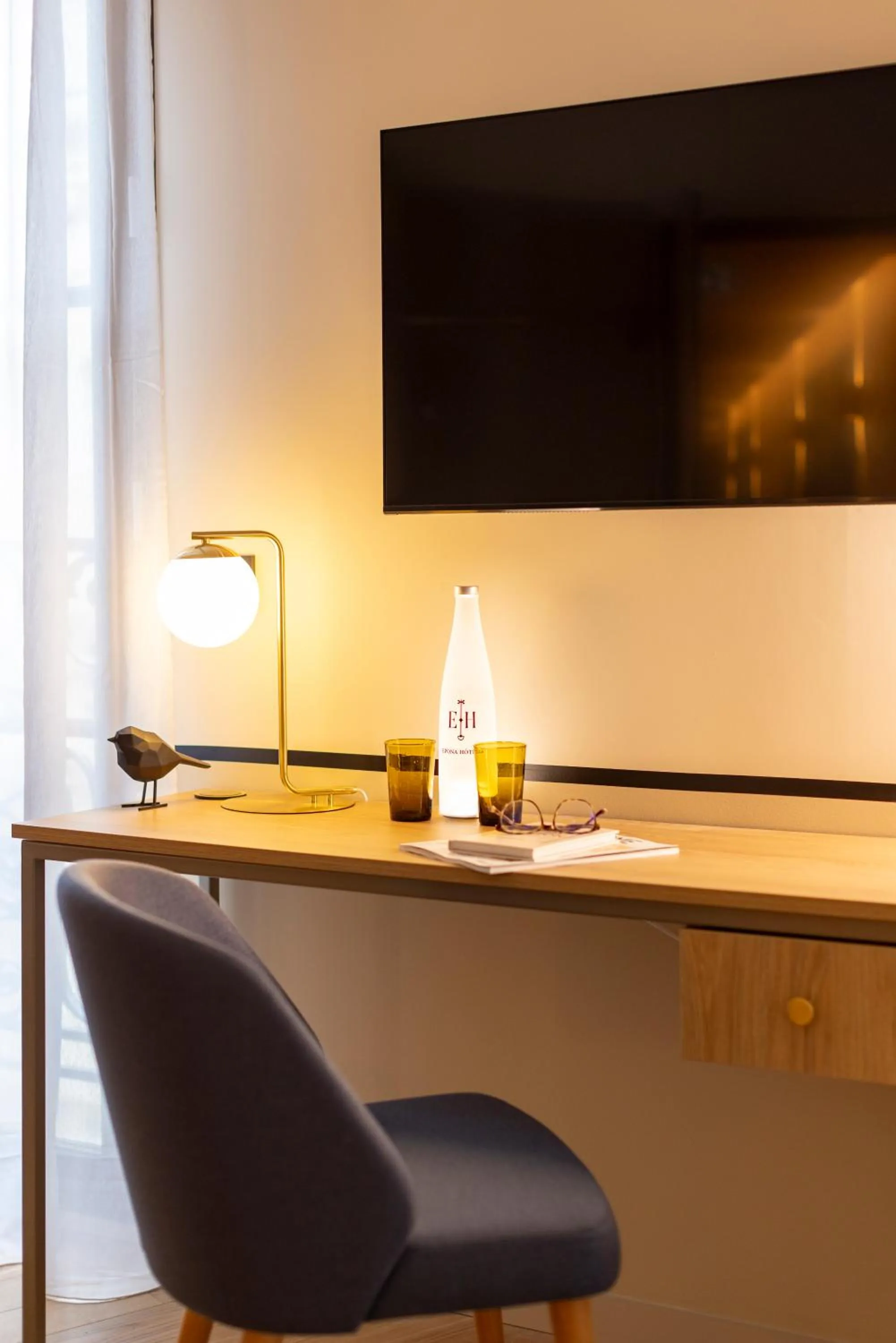 Bedroom in Epona Hôtel Sens