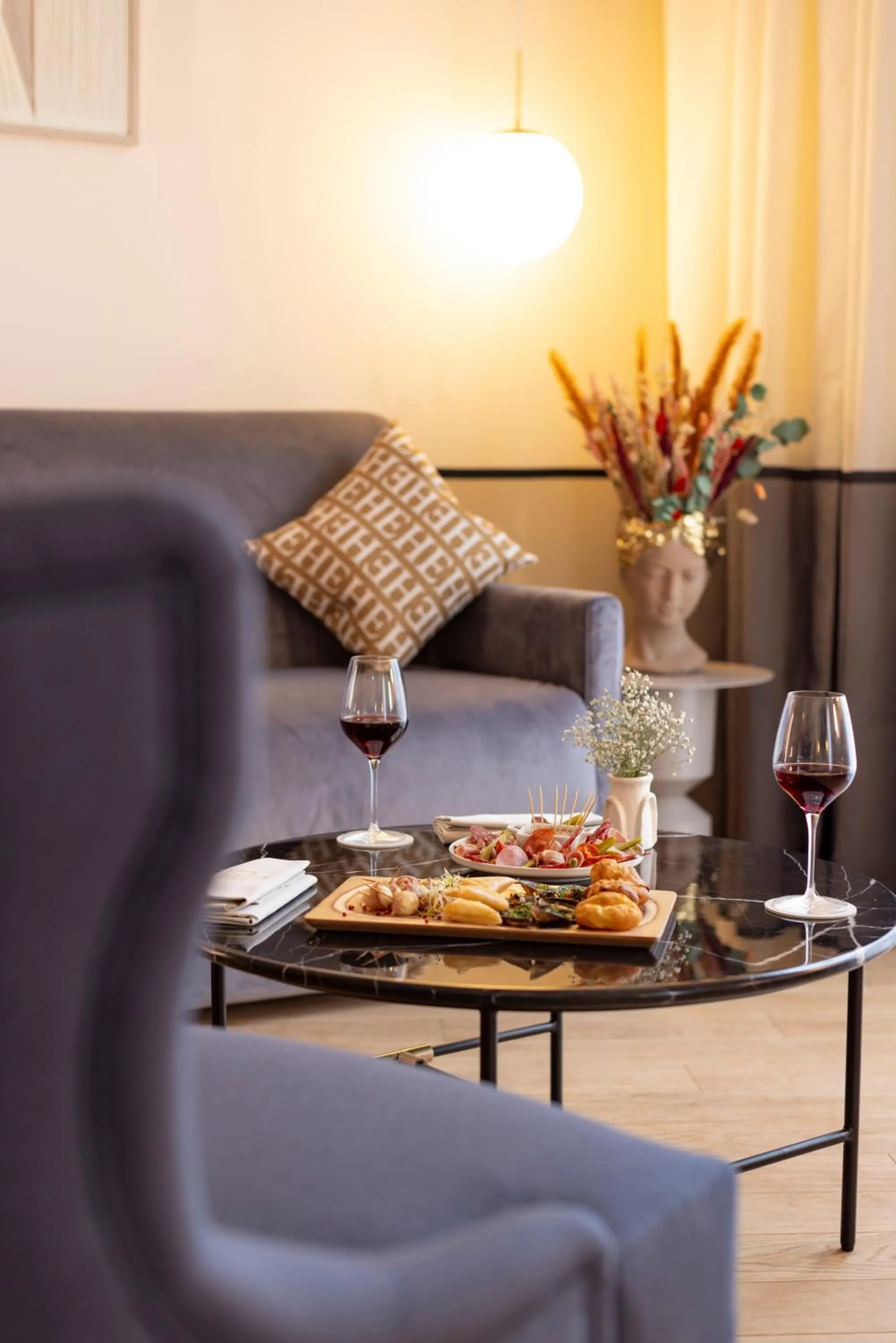 Bedroom in Epona Hôtel Sens