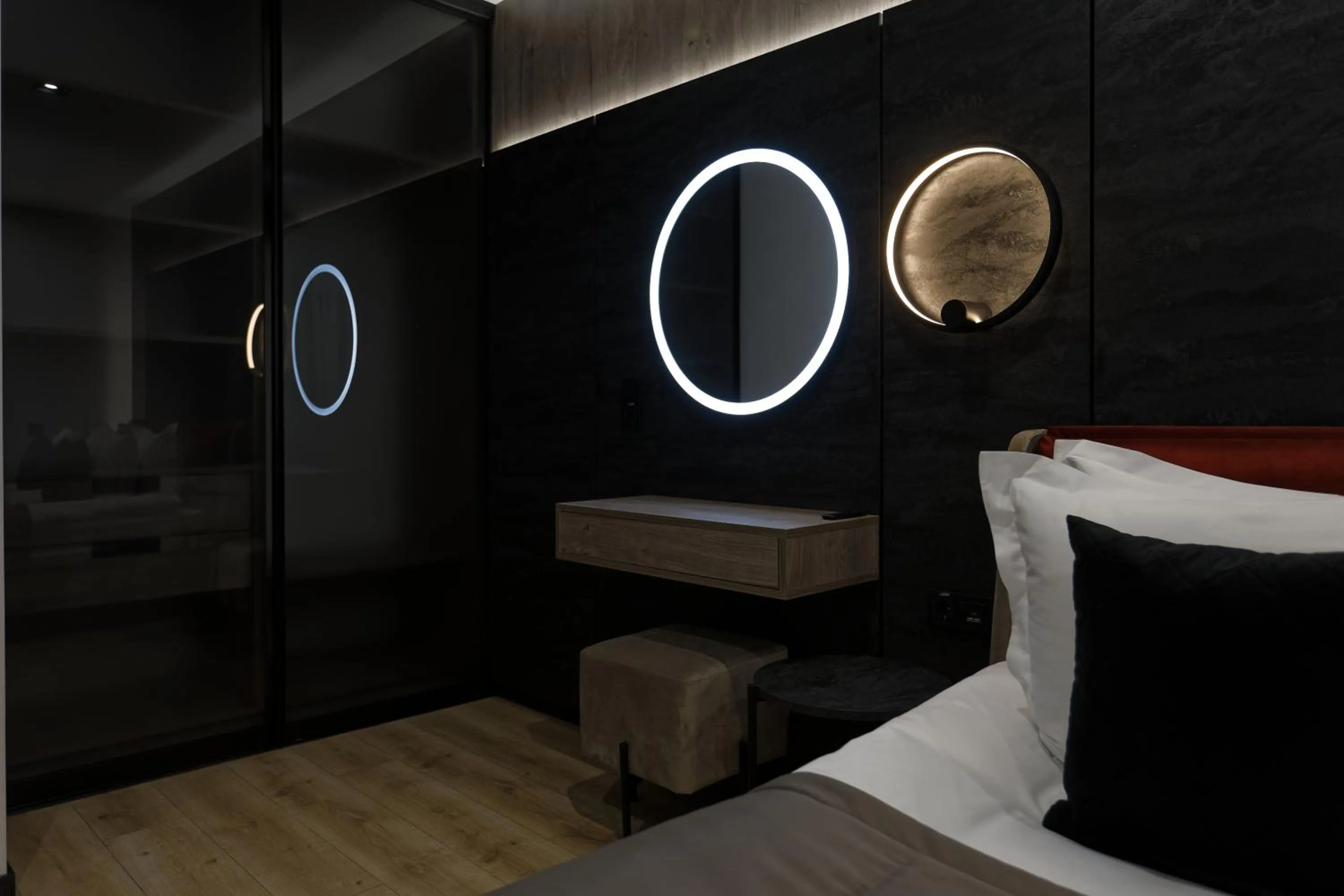 View (from property/room), Bed in Glacier Premium Apartments