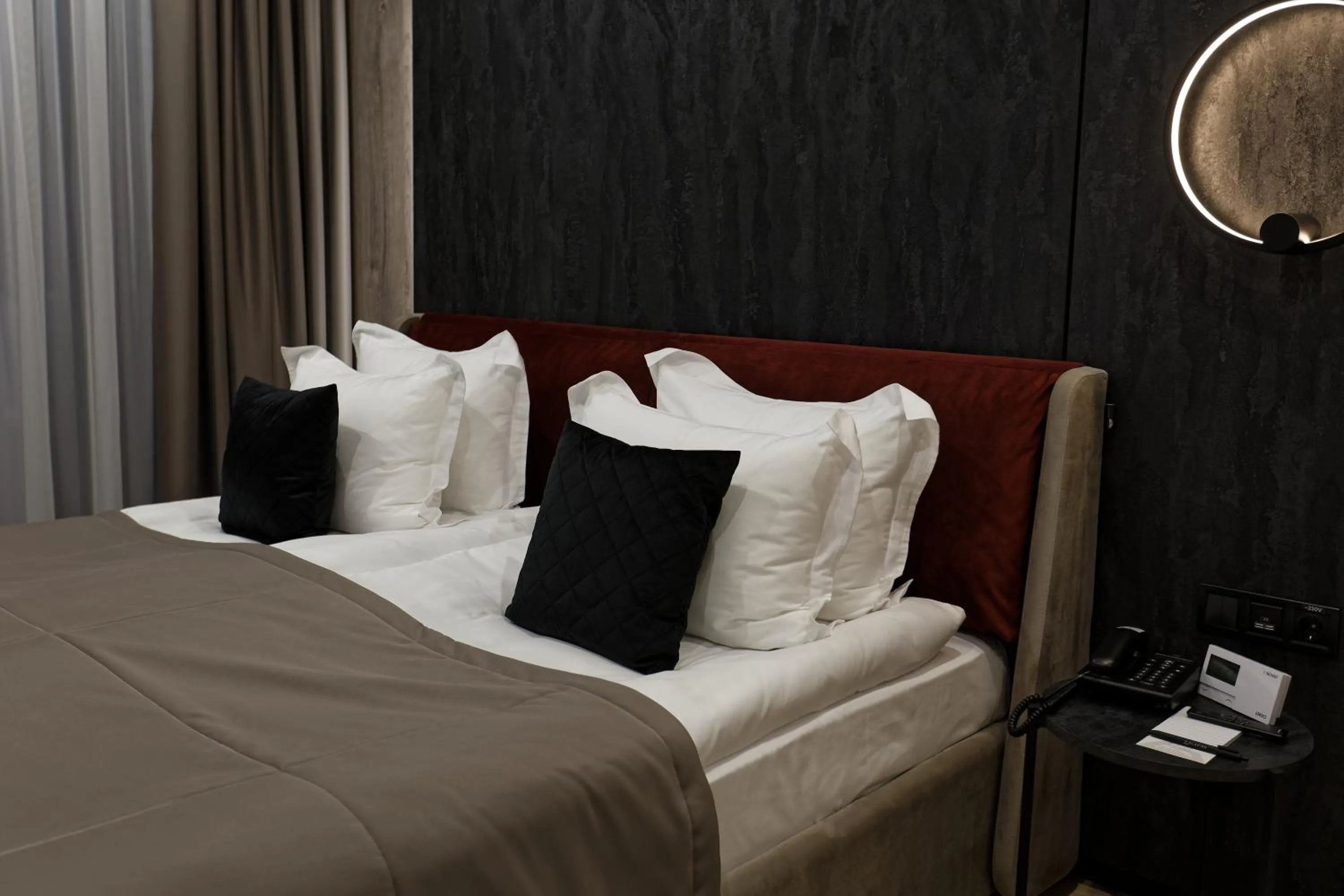 View (from property/room), Bed in Glacier Premium Apartments