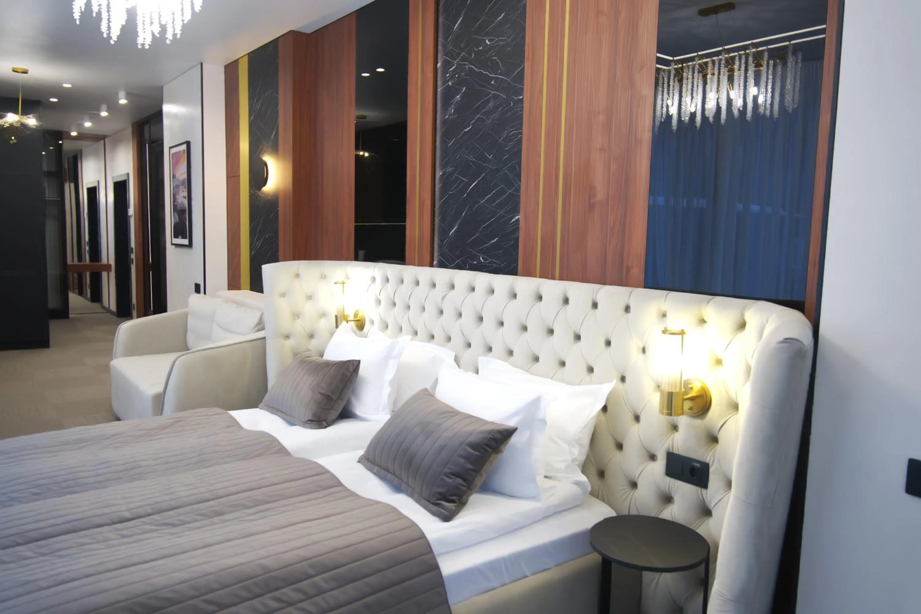 Bed in Glacier Premium Apartments