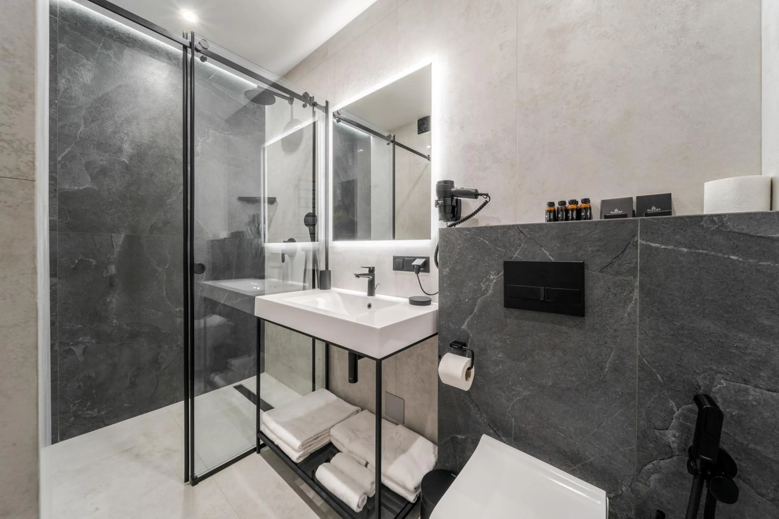 Shower in Glacier Premium Apartments