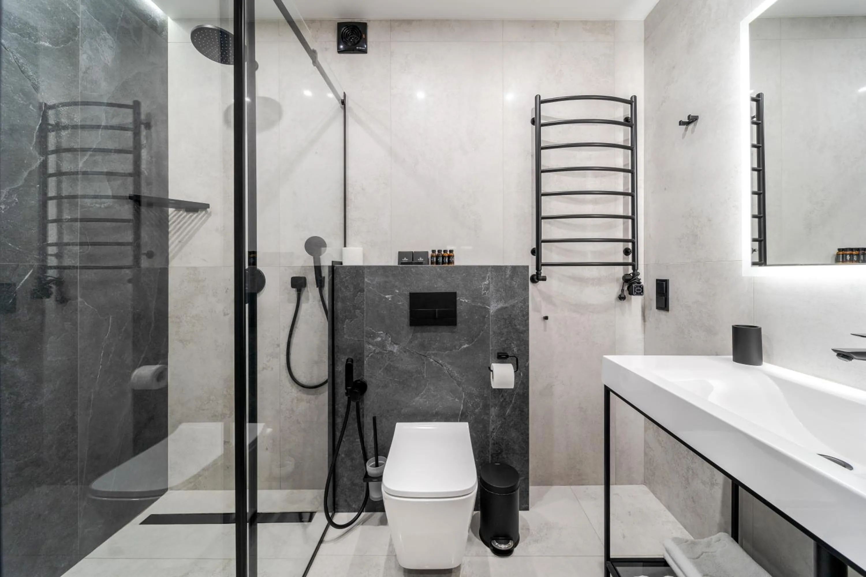 Shower in Glacier Premium Apartments