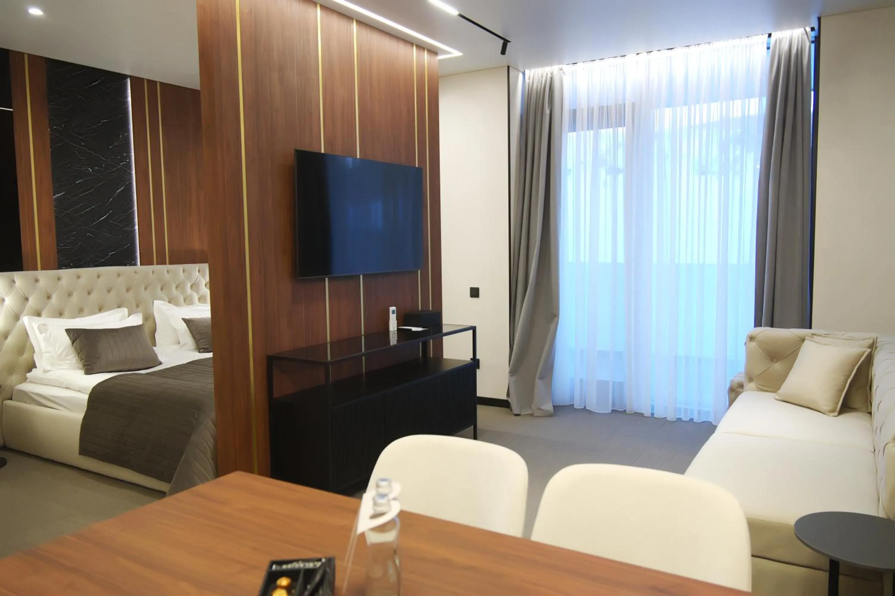 Bed in Glacier Premium Apartments