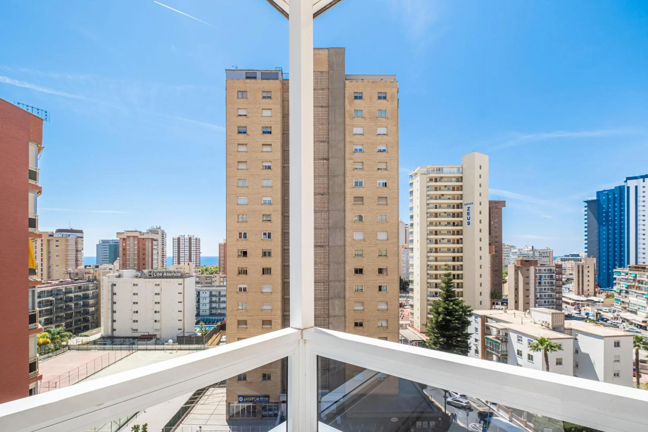 Day in Apartamentos Les Dunes Centro Levante Beach