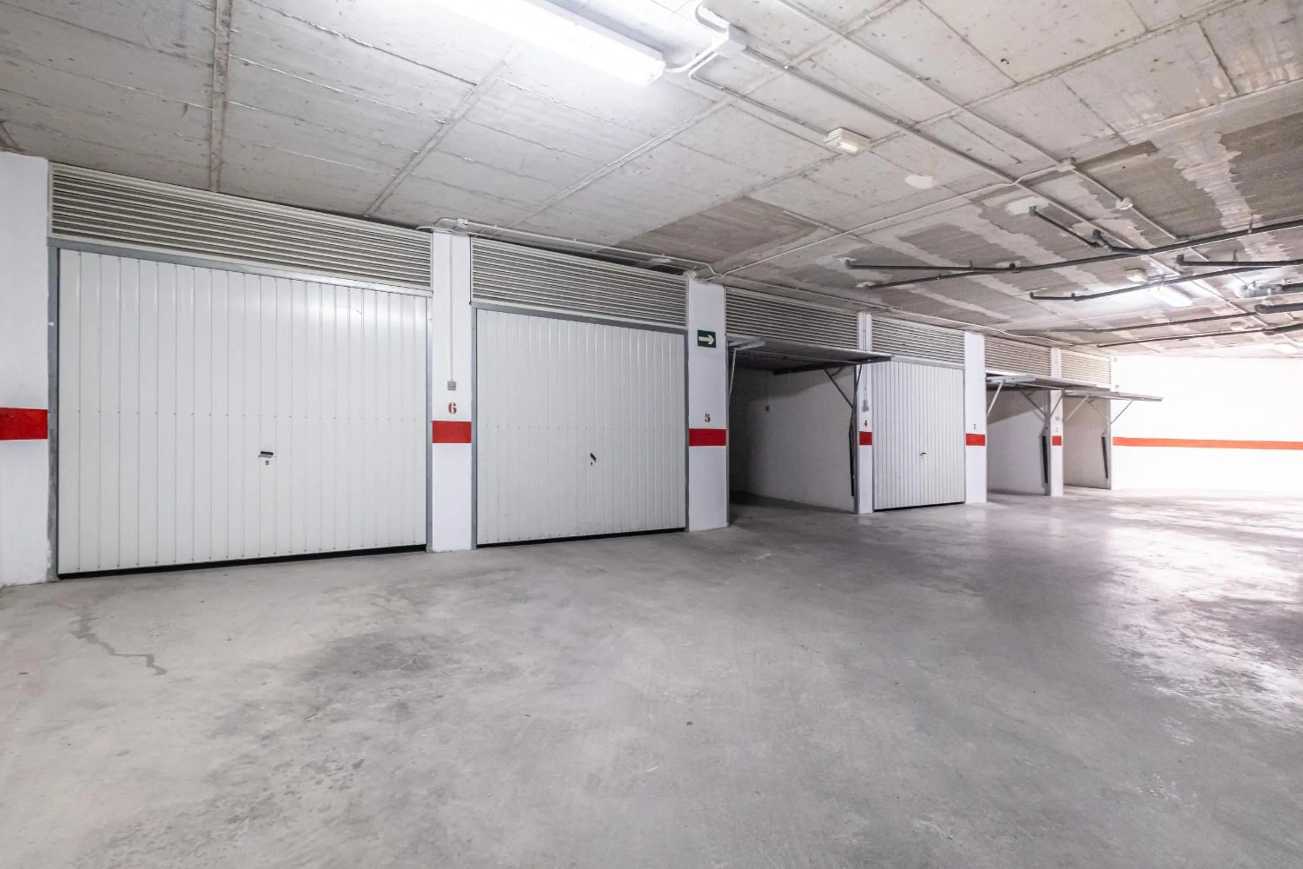 Parking in Apartamentos Les Dunes Centro Levante Beach