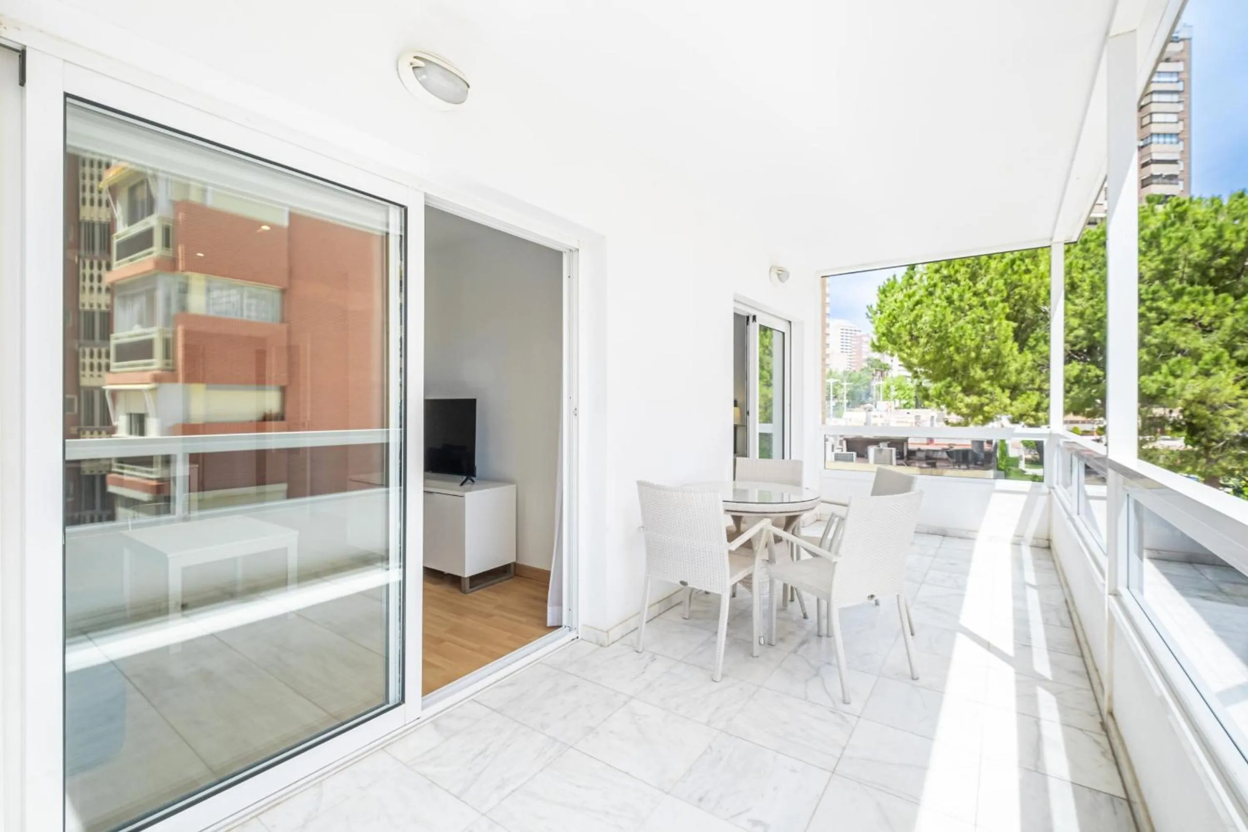 Day in Apartamentos Les Dunes Centro Levante Beach