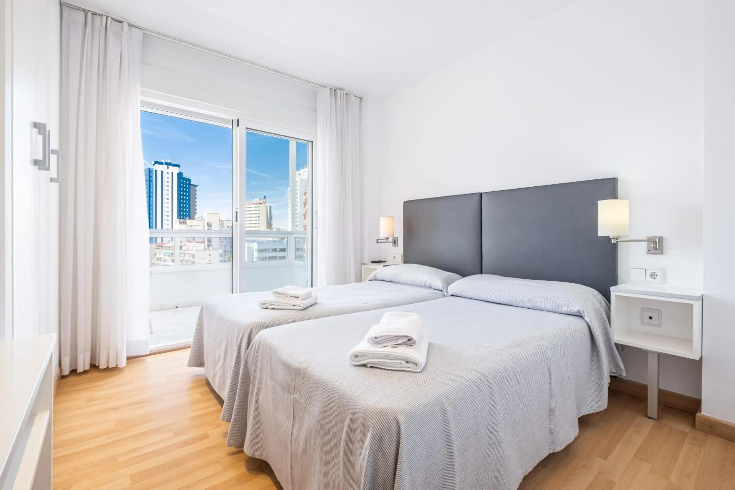 Bed in Apartamentos Les Dunes Centro Levante Beach