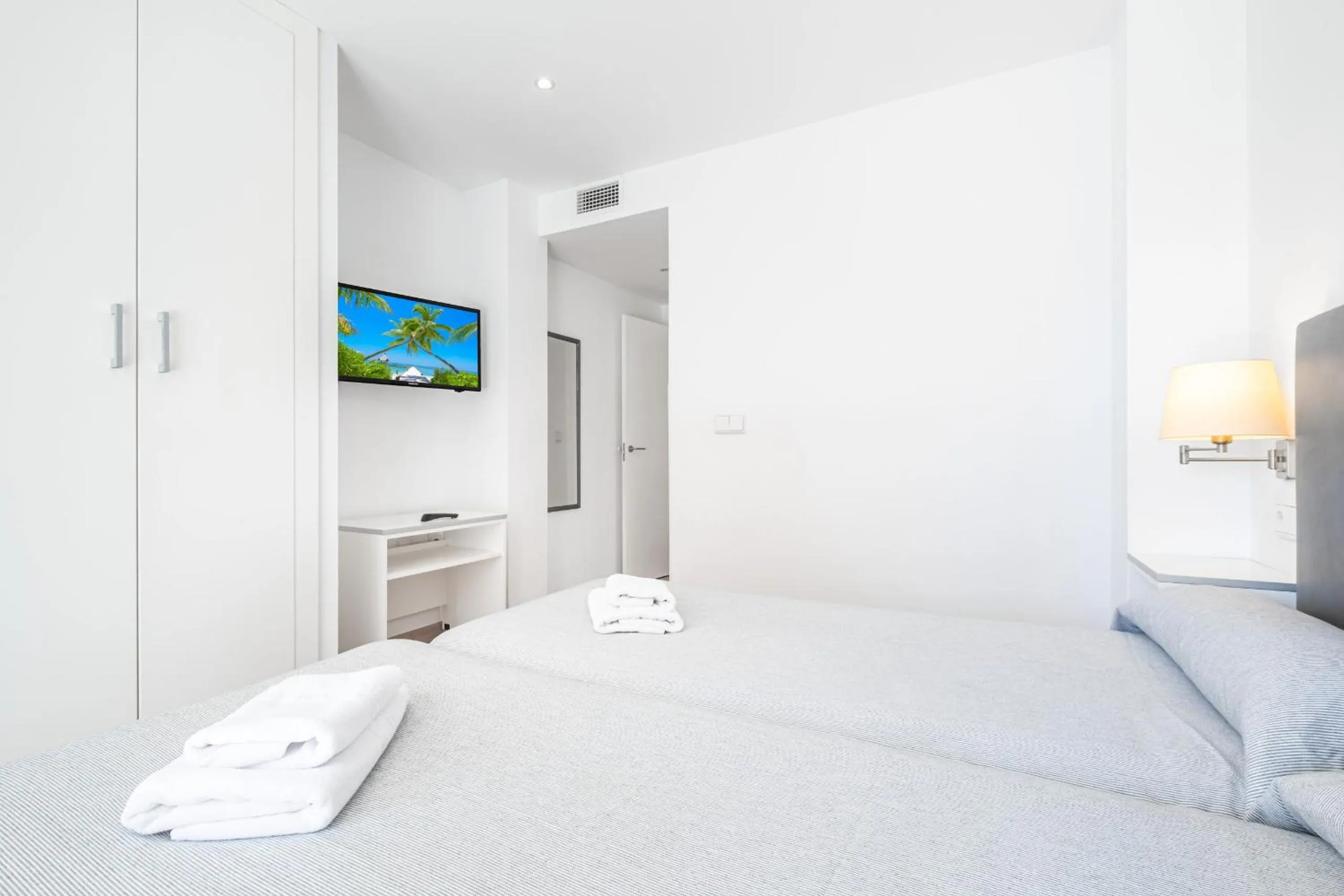 Bed in Apartamentos Les Dunes Centro Levante Beach