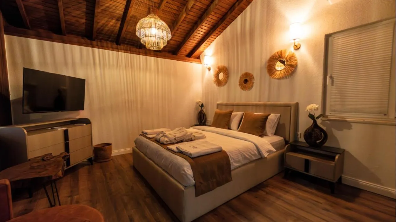 Bed in Trio Palazio Sapanca