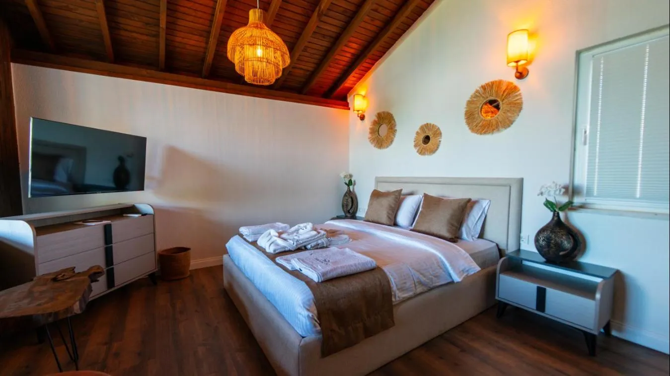 Bed in Trio Palazio Sapanca