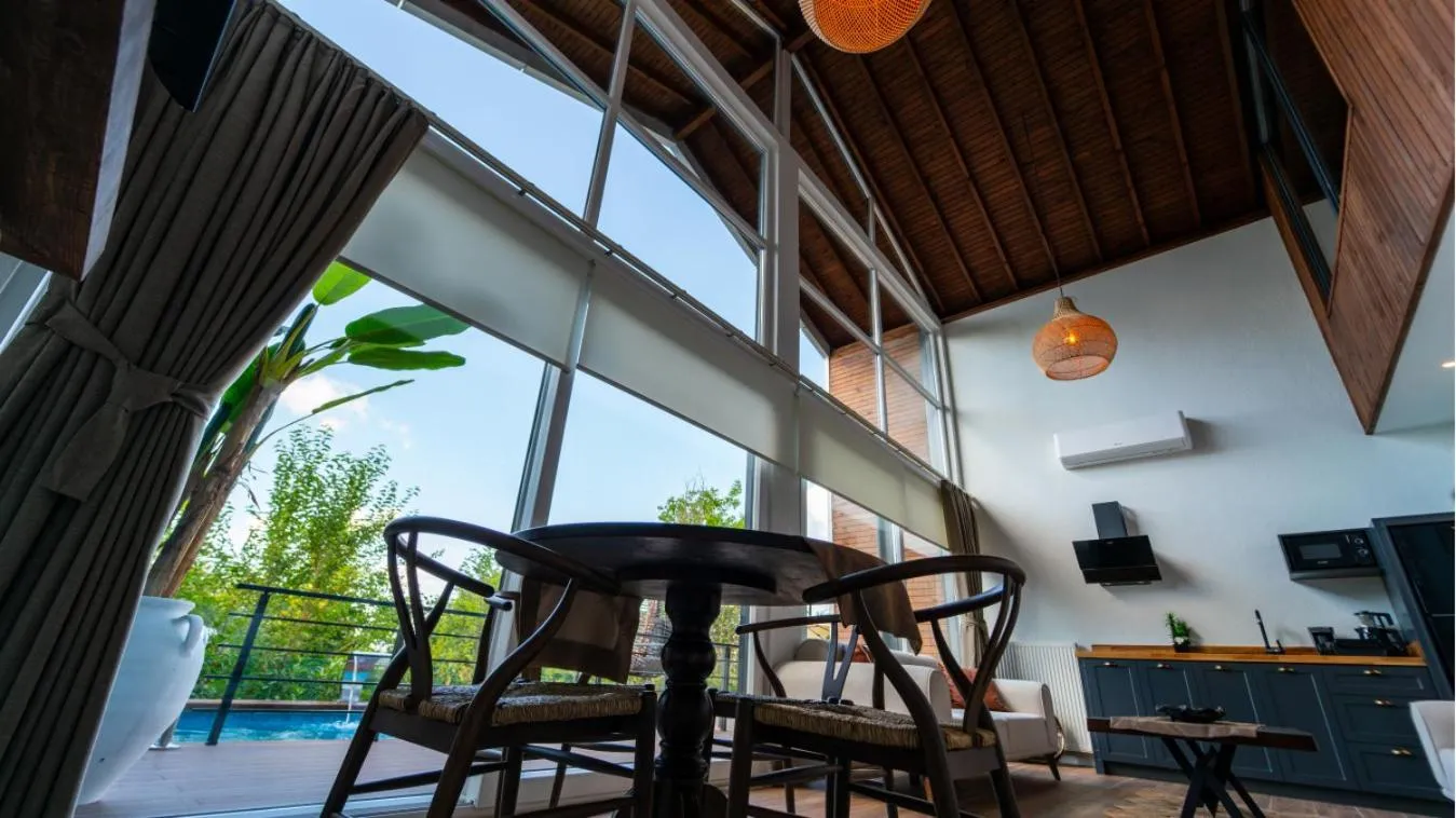 Kitchen or kitchenette in Trio Palazio Sapanca