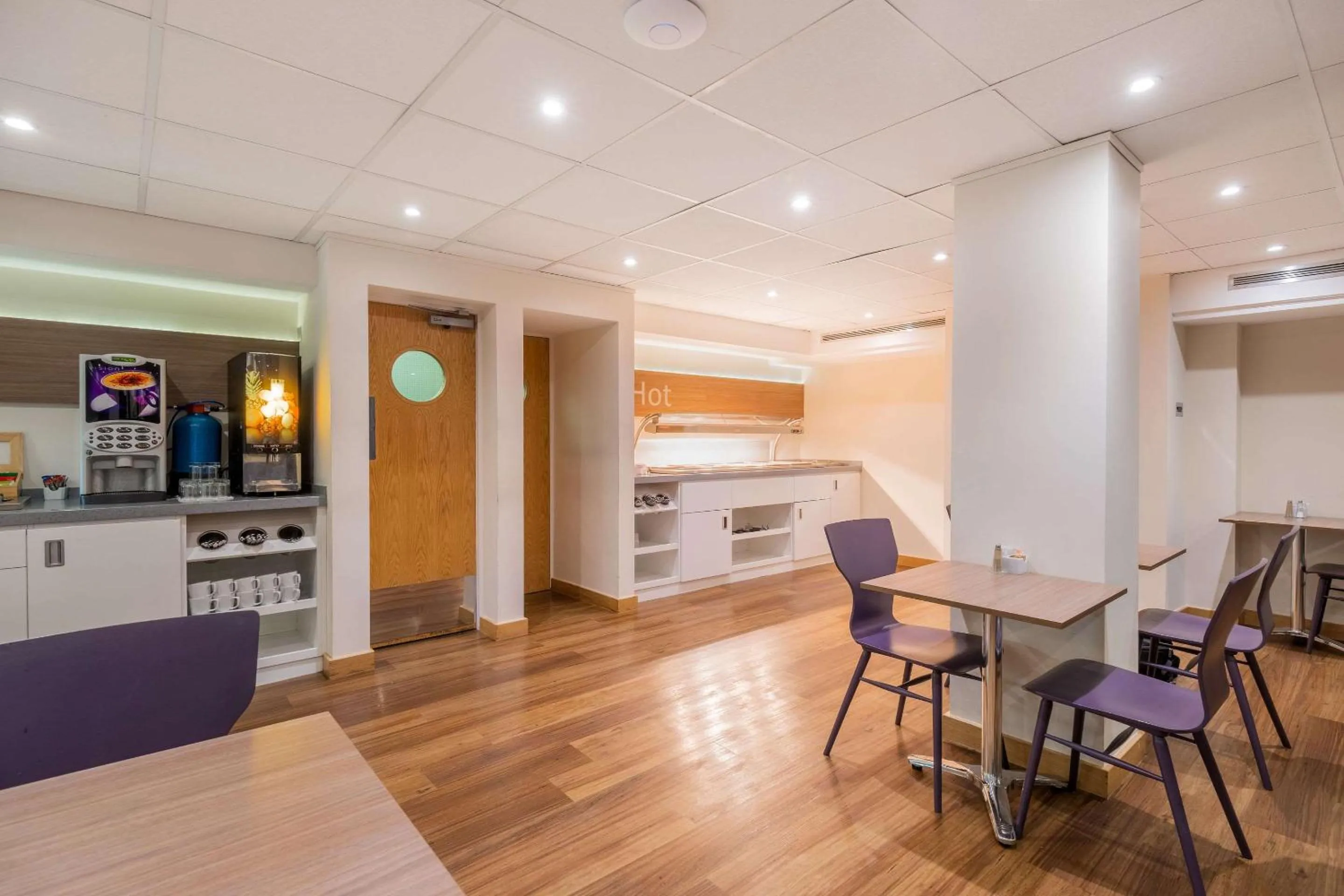 Breakfast in Quality Hotel Hampstead