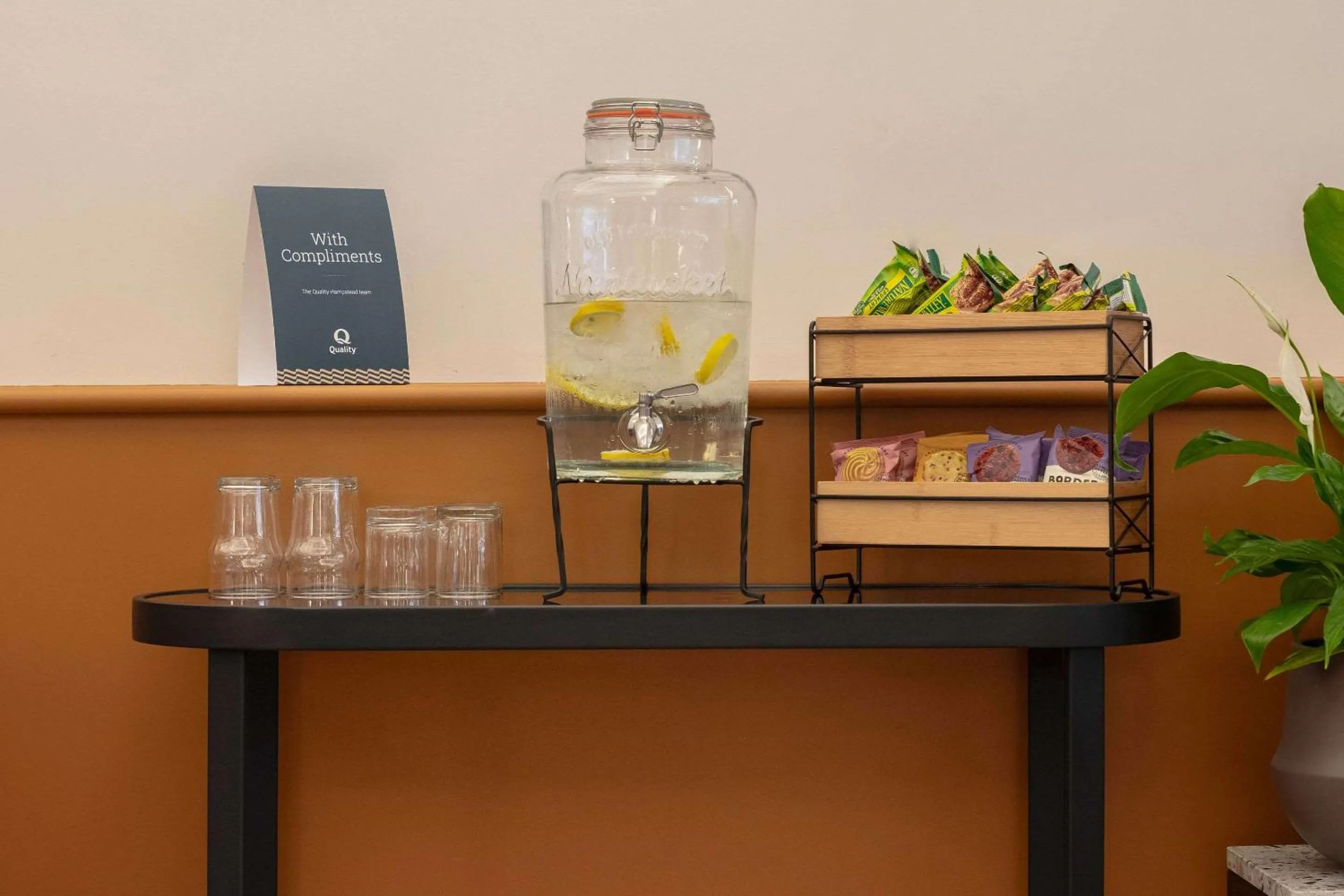 Breakfast in Quality Hotel Hampstead