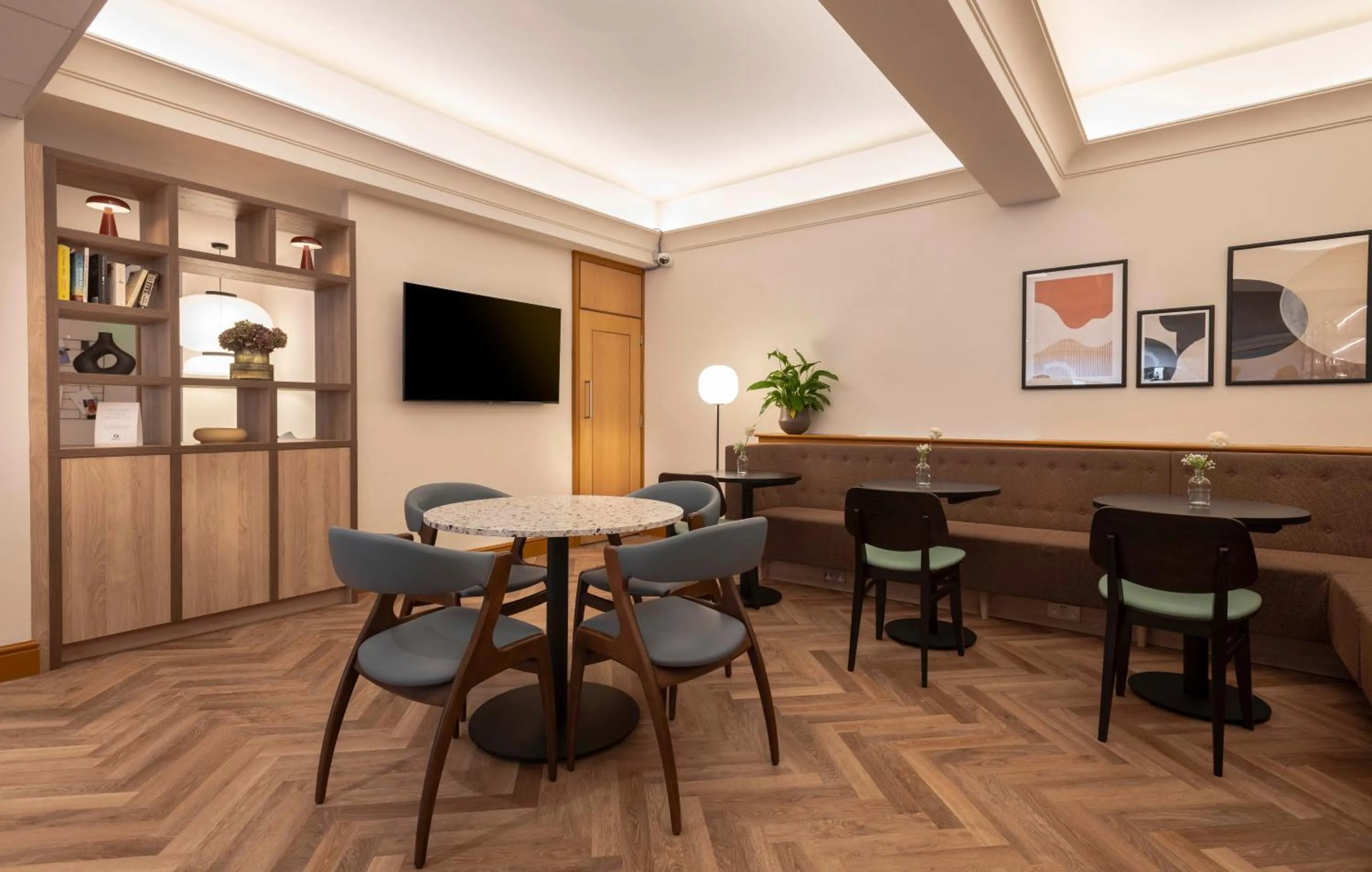 Lounge or bar in Quality Hotel Hampstead
