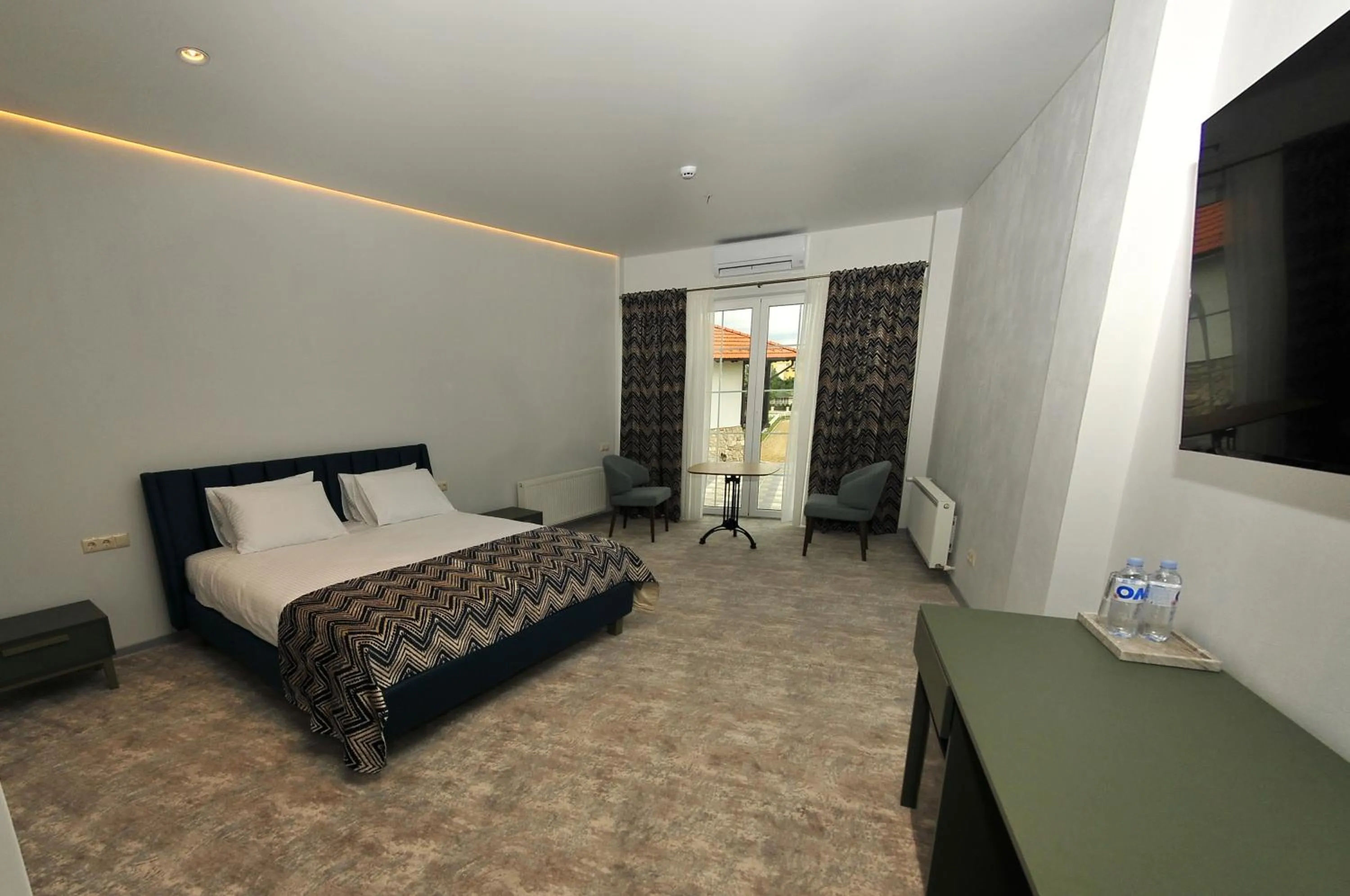 Photo of the whole room, Bed in Hotel Kazak Club