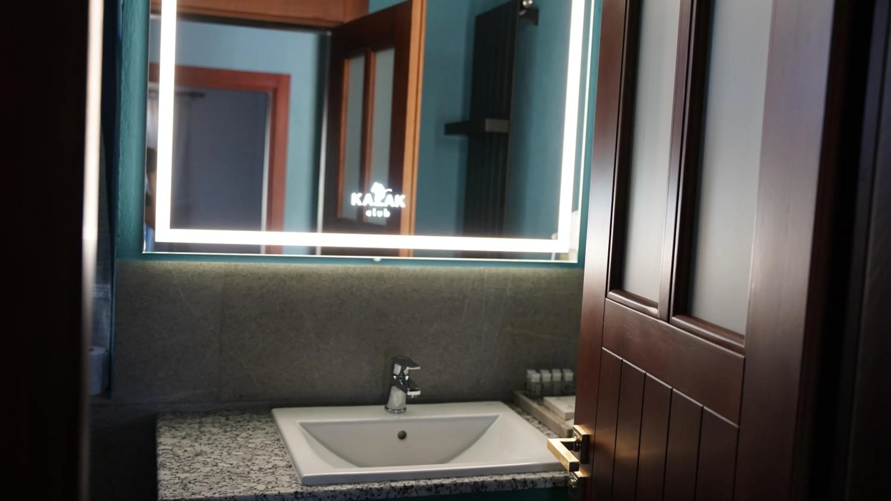 Bathroom in Hotel Kazak Club