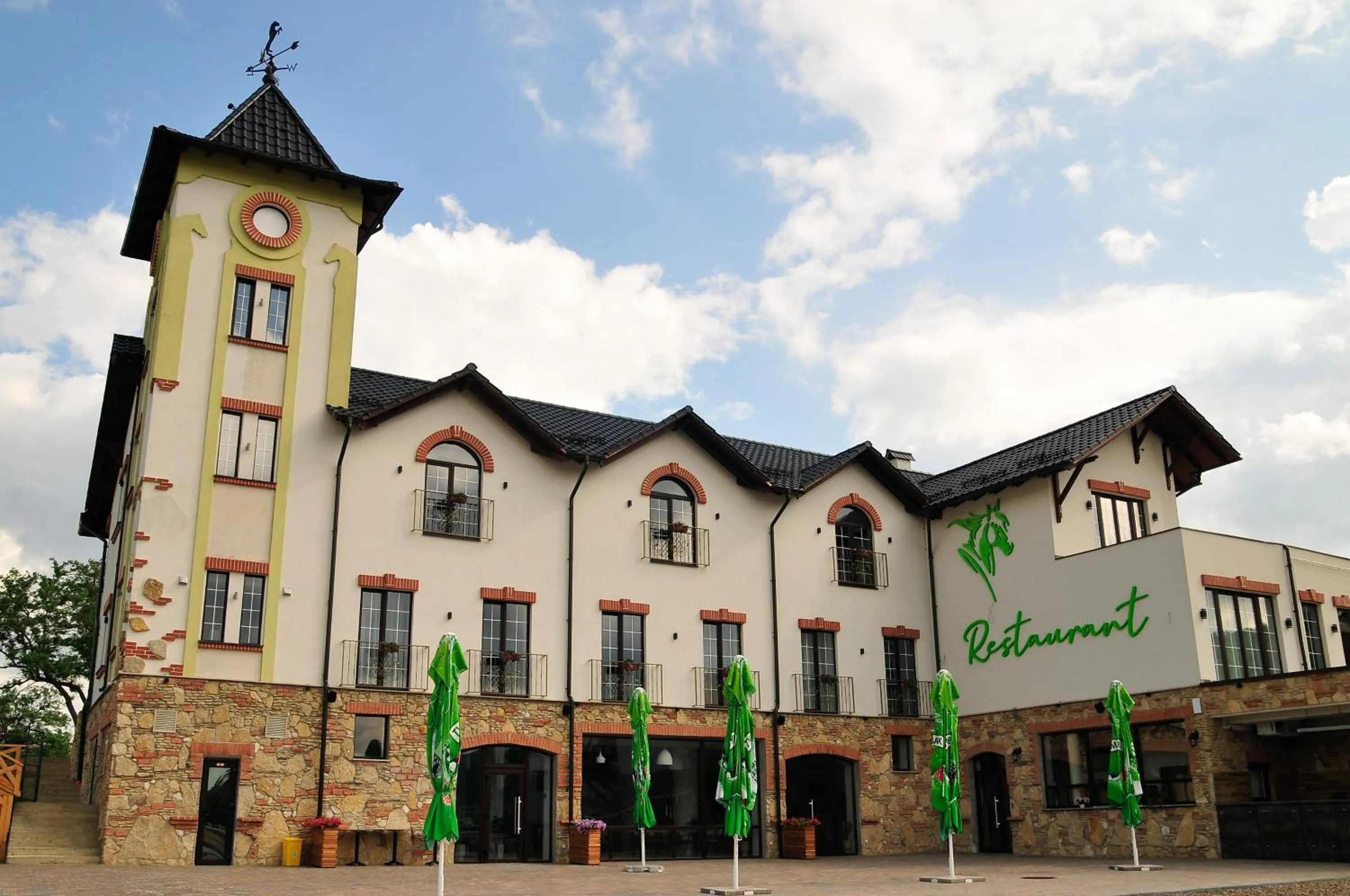 Facade/entrance in Hotel Kazak Club