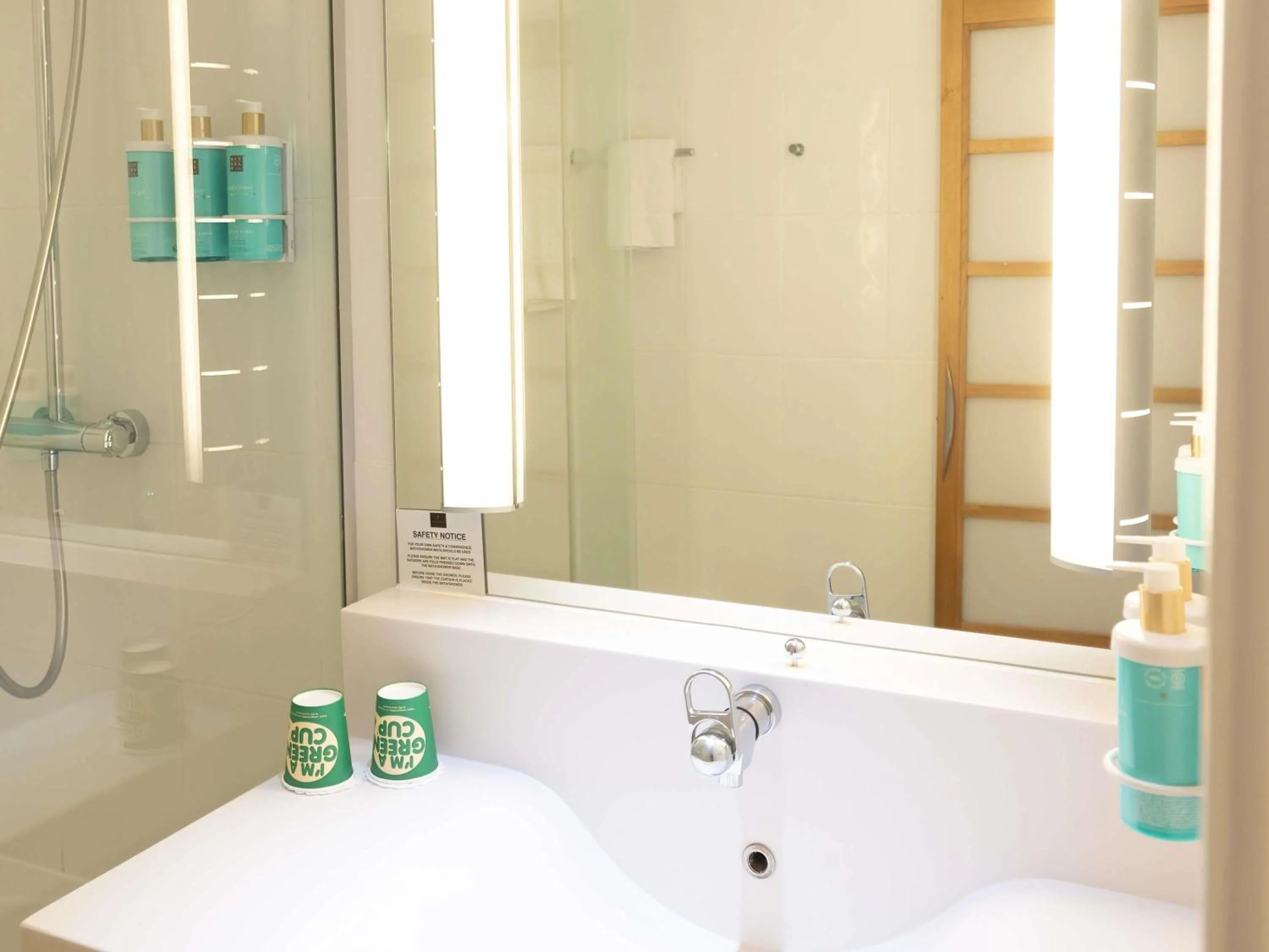 Bedroom in Novotel Manchester West