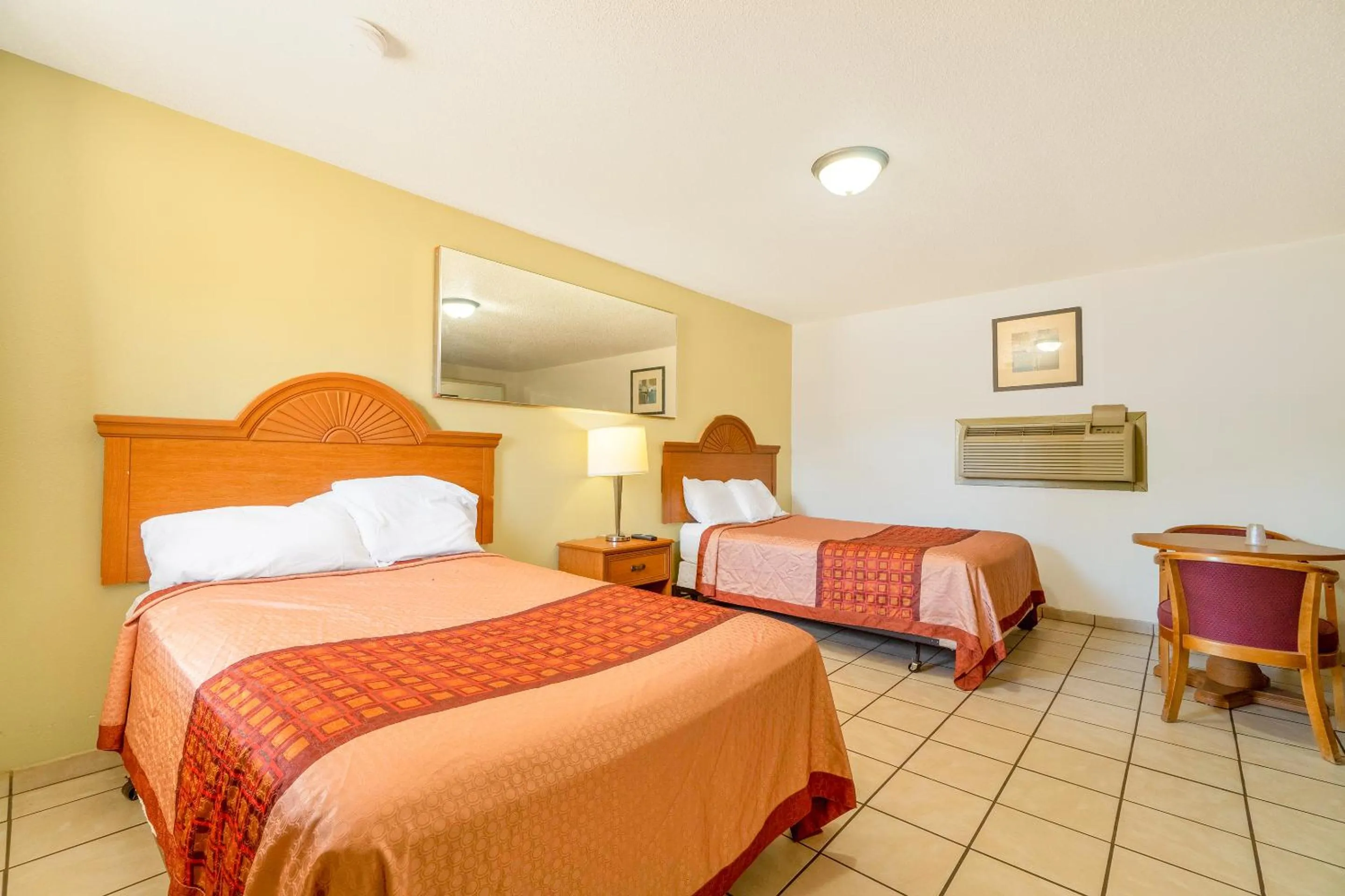 The Inn By OYO El Dorado Lake