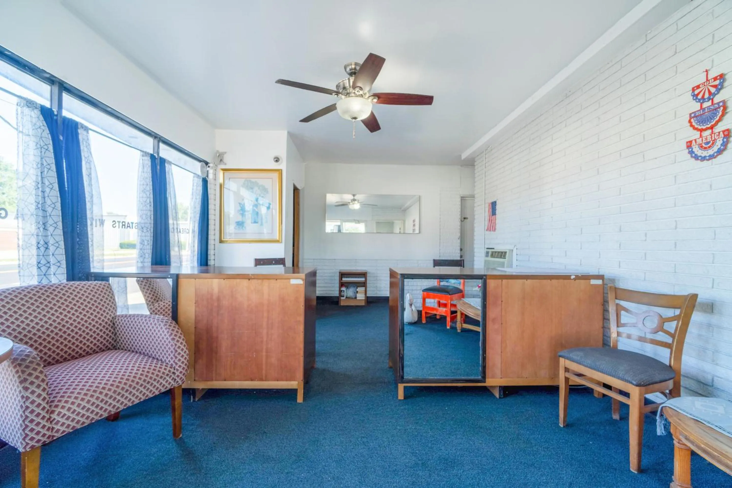 Lobby or reception in The Inn By OYO El Dorado Lake