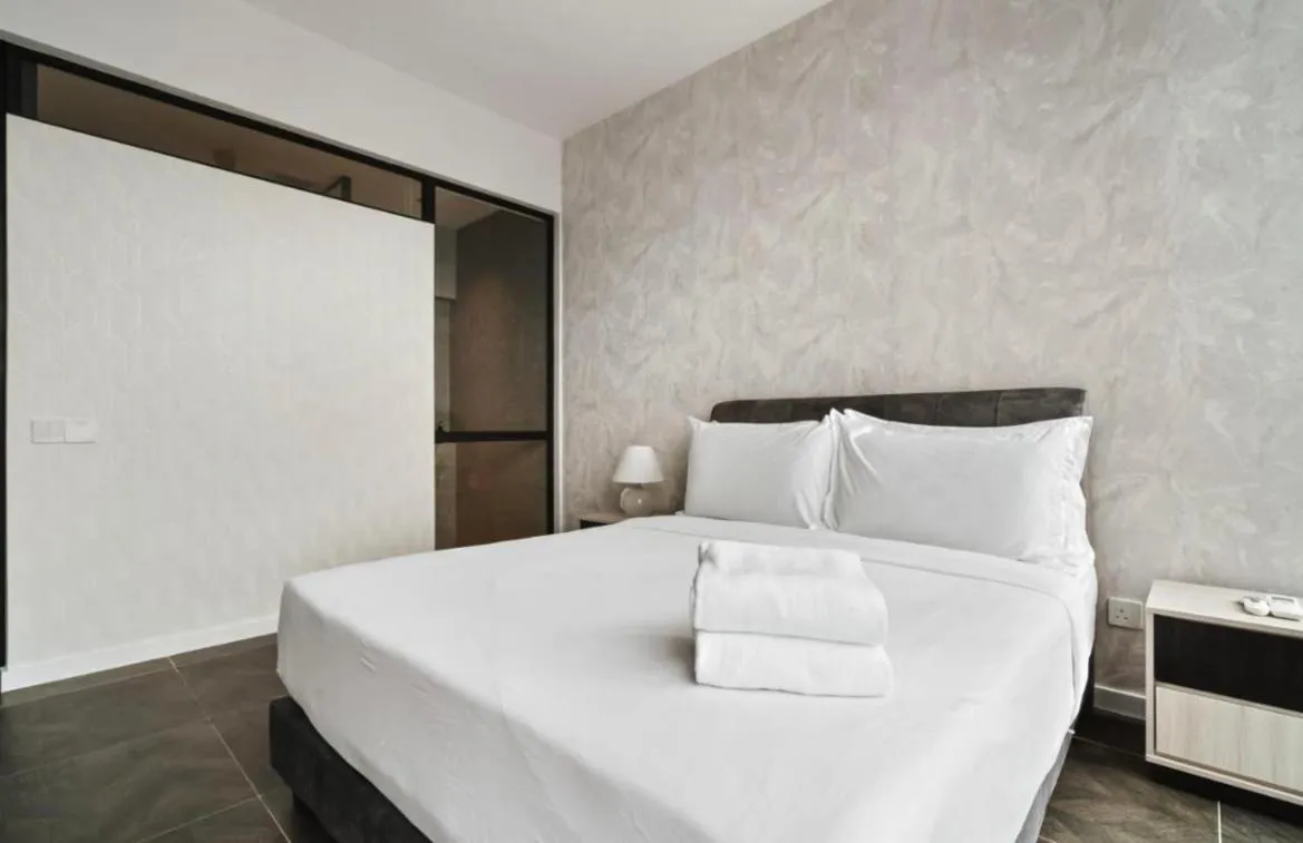 Scarletz Suites KLCC by Summertime