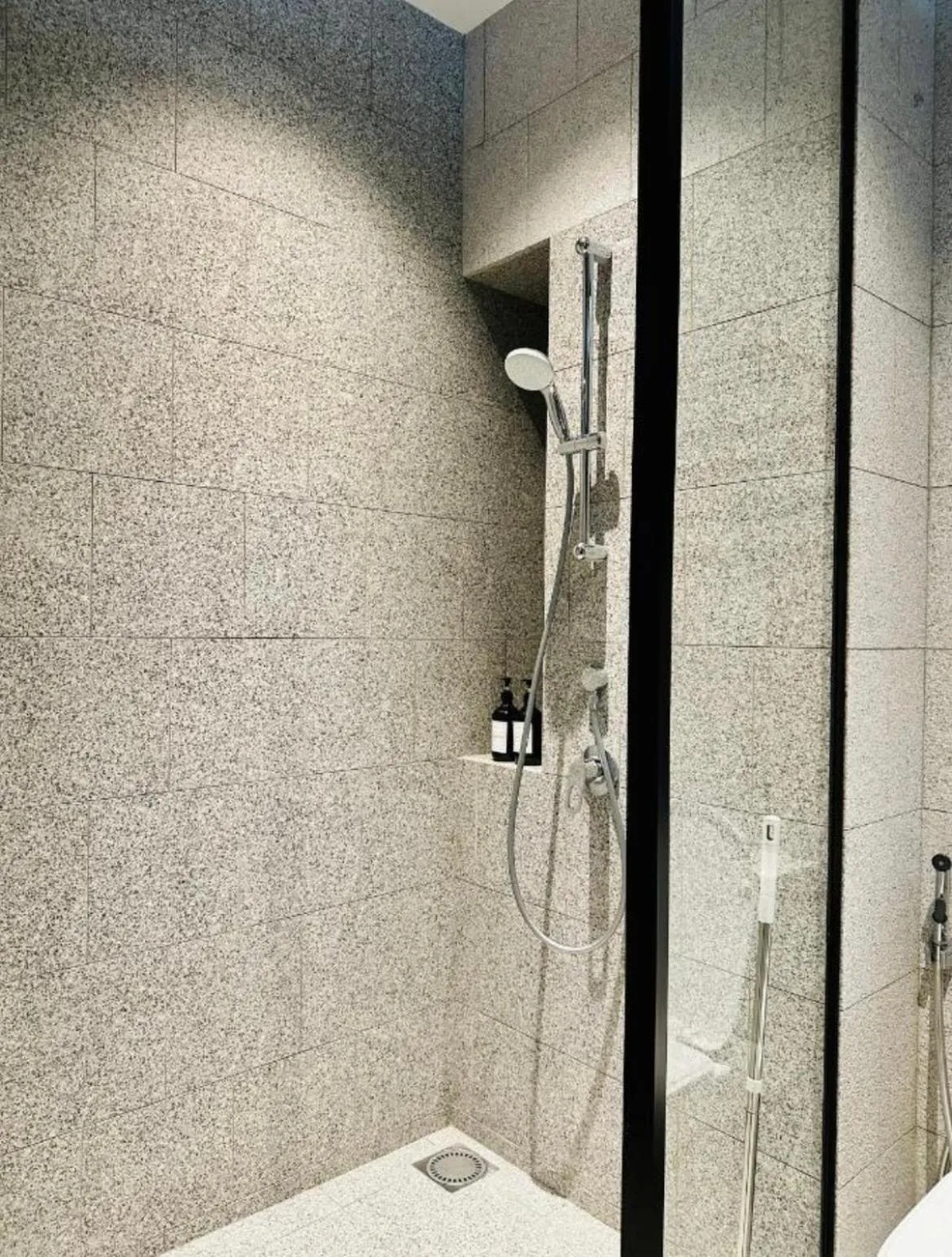 Scarletz Suites KLCC by Summertime