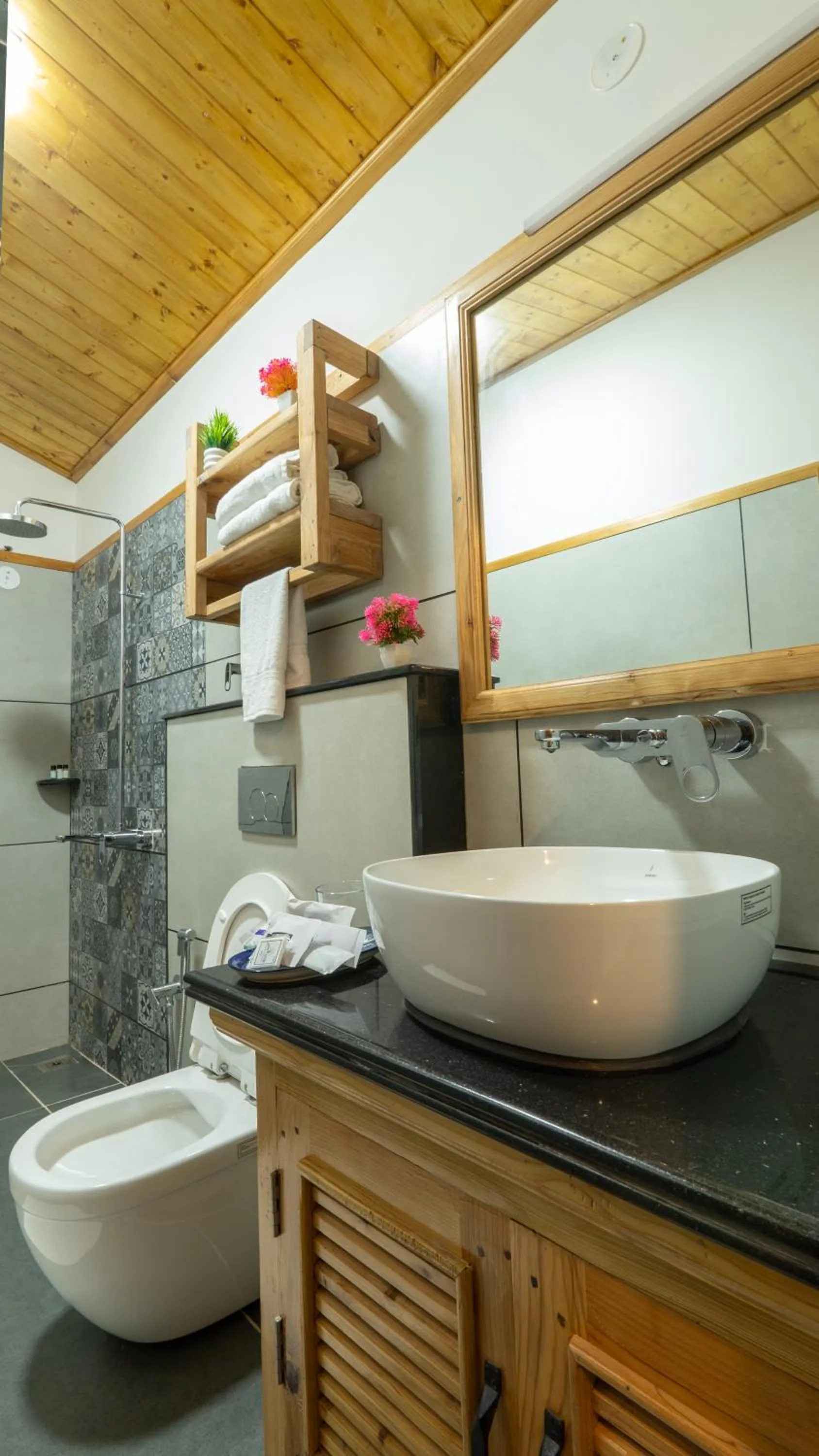 Bathroom in Somvan Chalet by Mick-Hans