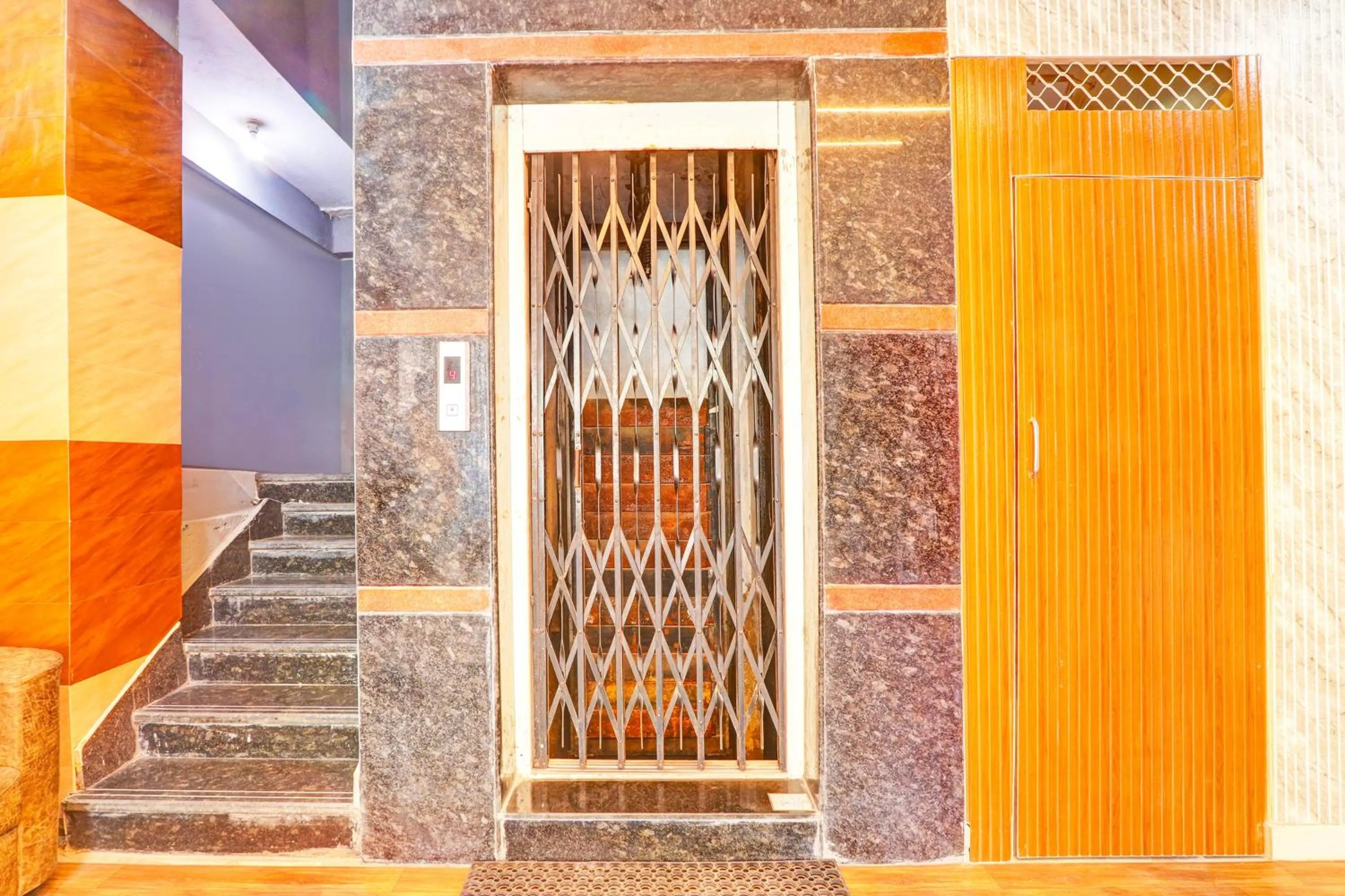 Lobby or reception in Super Hotel O Karmanghat Near TKR khaman