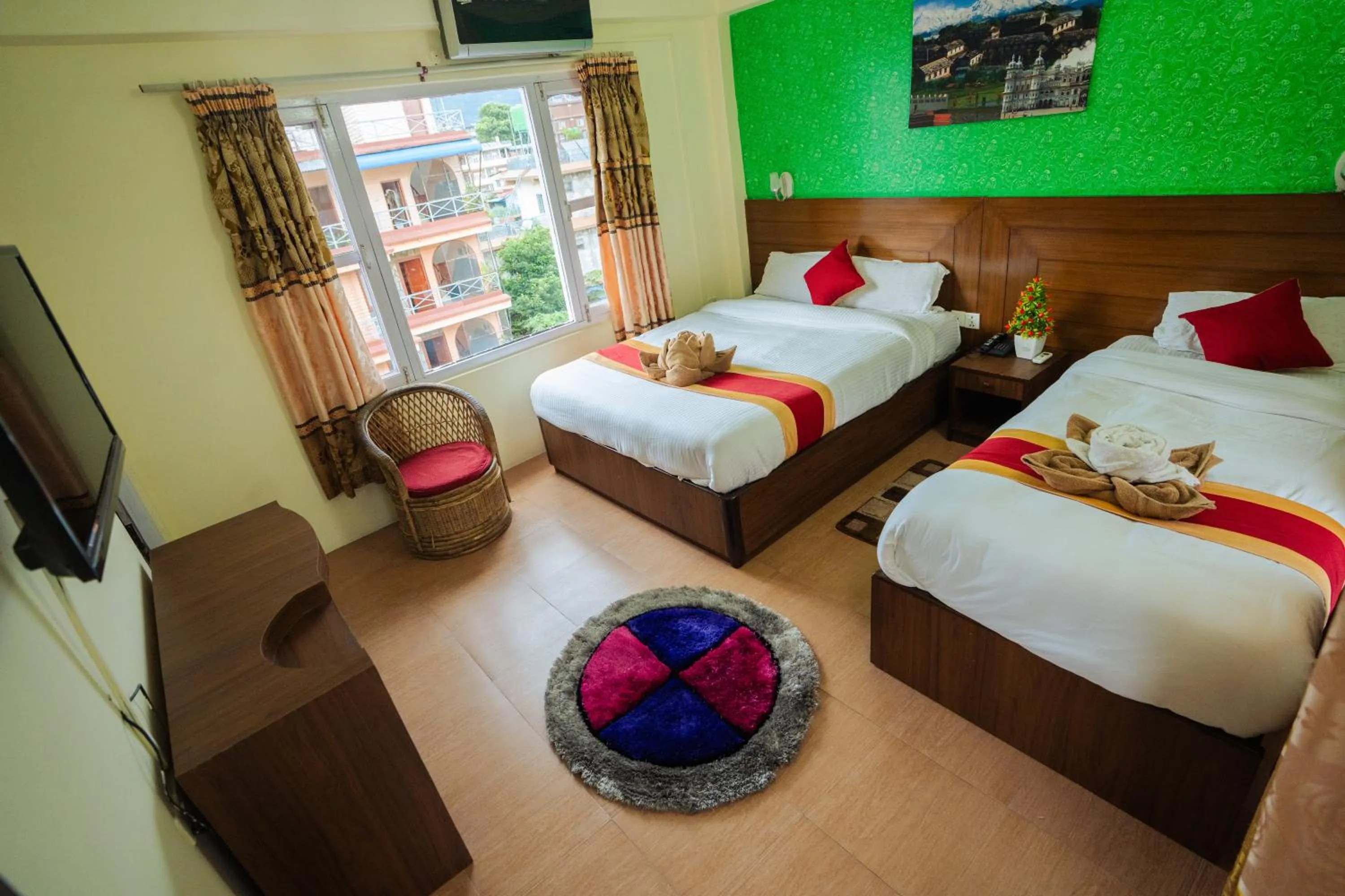 Lounge or bar, Bed in Hotel Nomad Inn