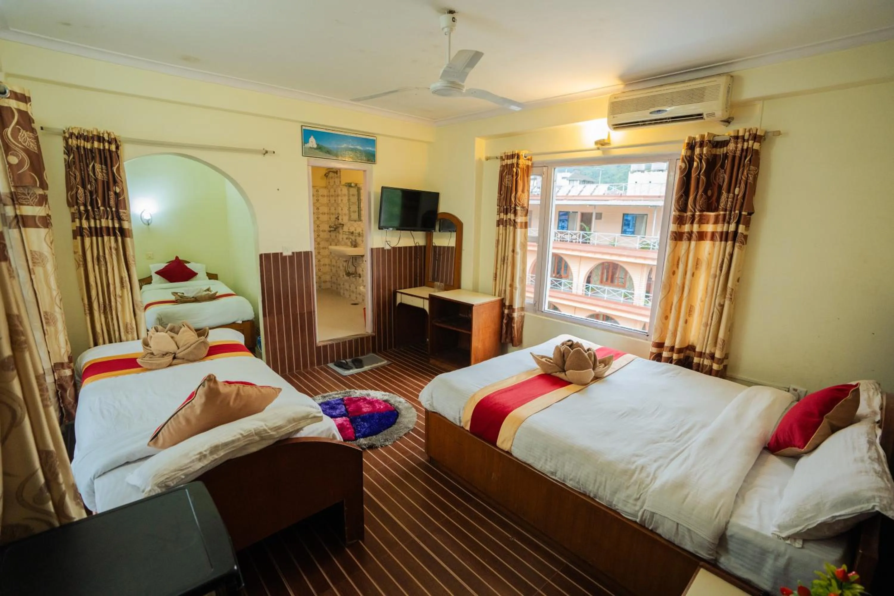 Bed in Hotel Nomad Inn