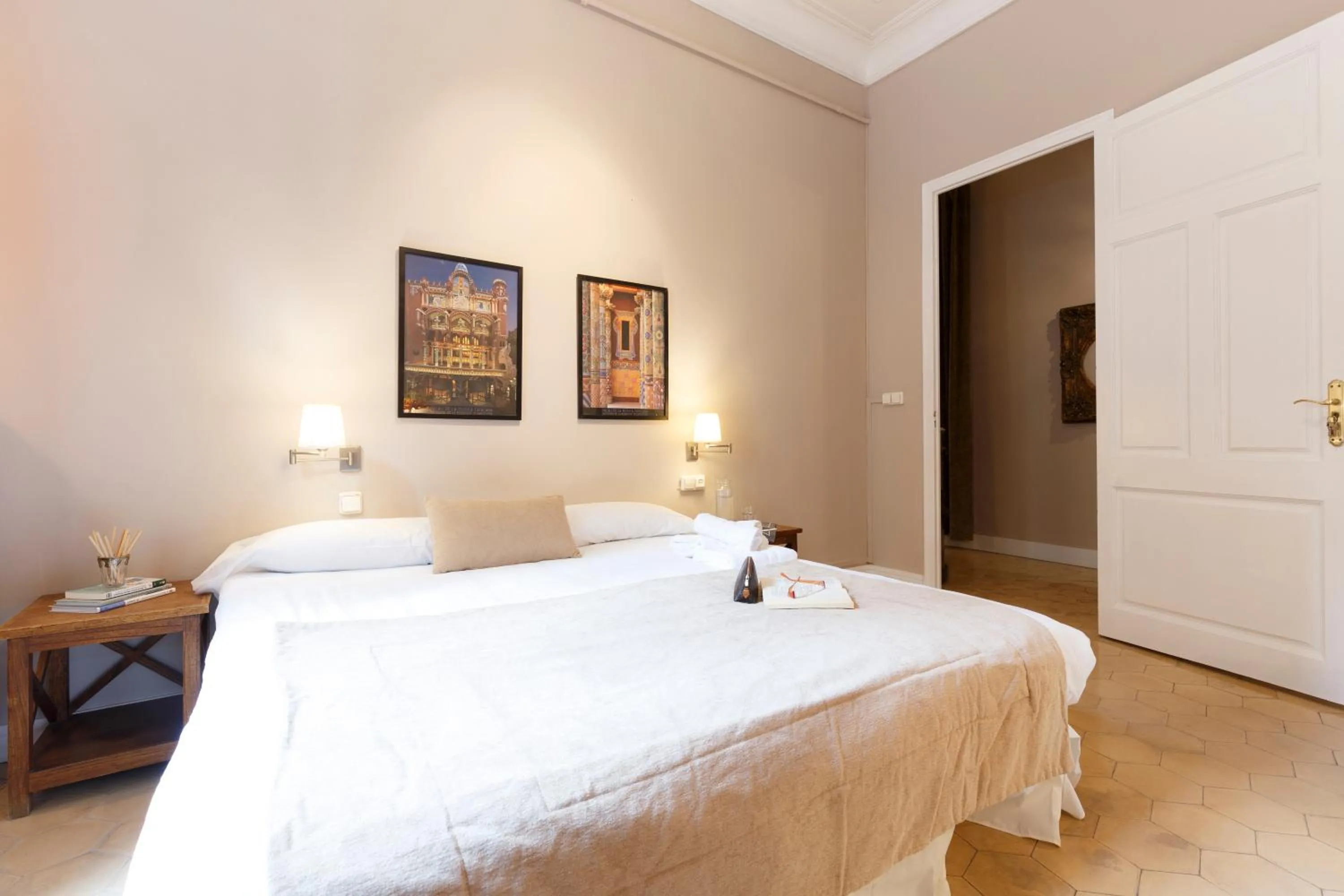 Bedroom, Bed in AinB B&B Born-Via Laietana