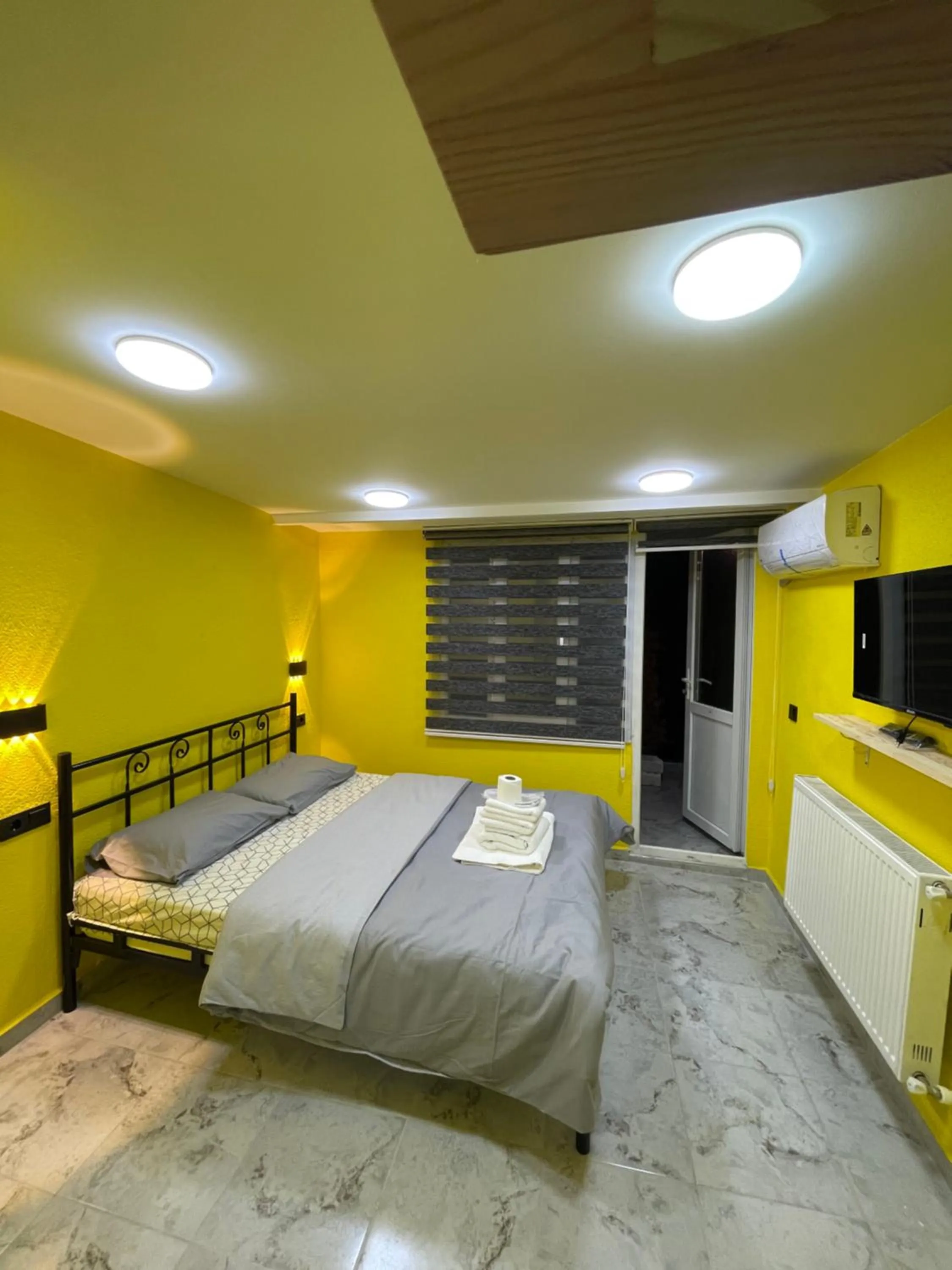 Bedroom, Bed in Taksim academie house