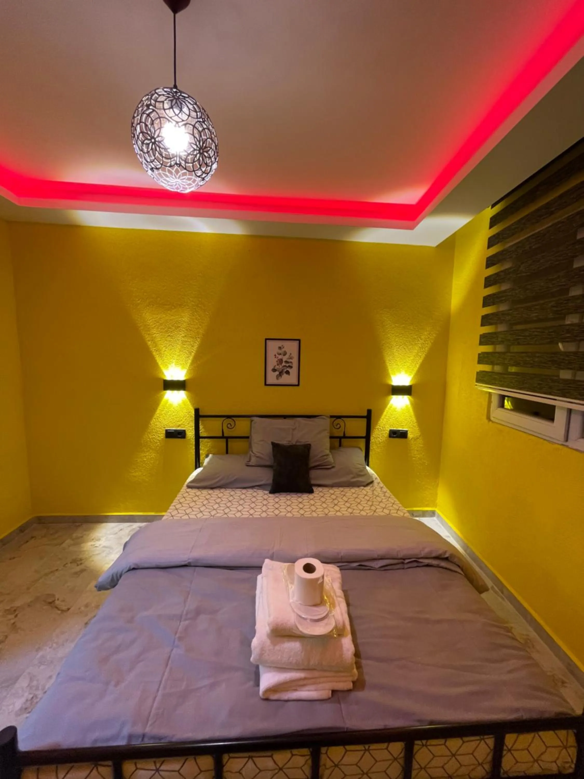 Bed in Taksim academie house