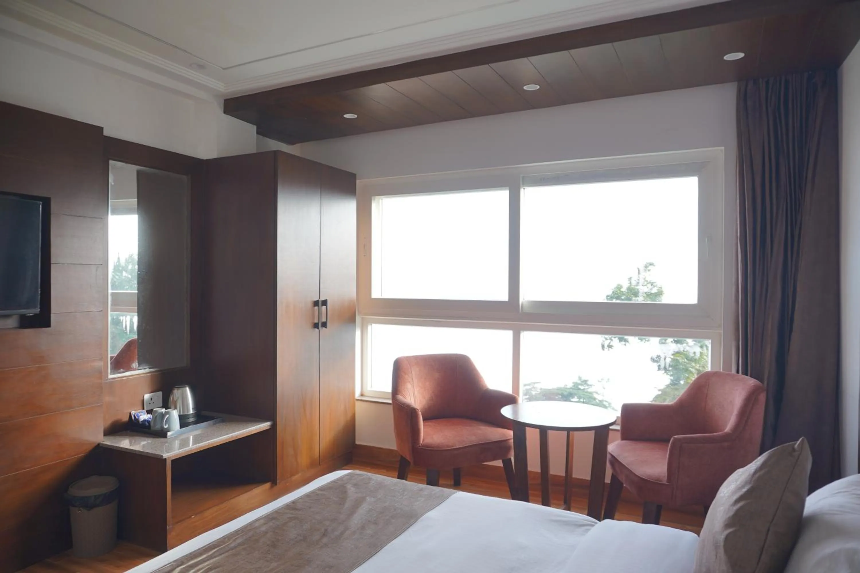 TV and multimedia, Bed in Sangam by Stotrak, Jhula Ghar Mussoorie